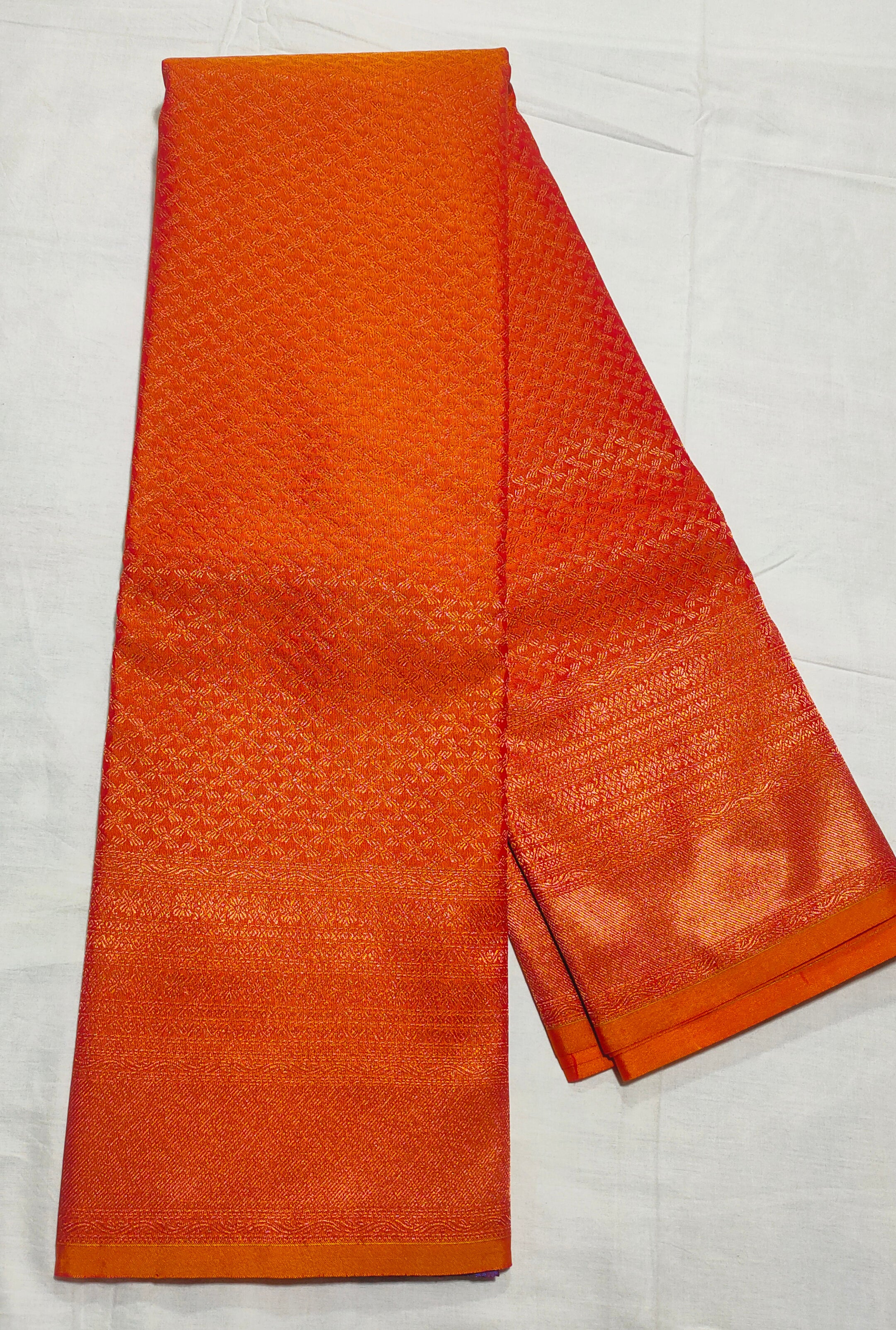 Kanchi Vegan  Silk Saree  with contrast blouse and rich jari pallu