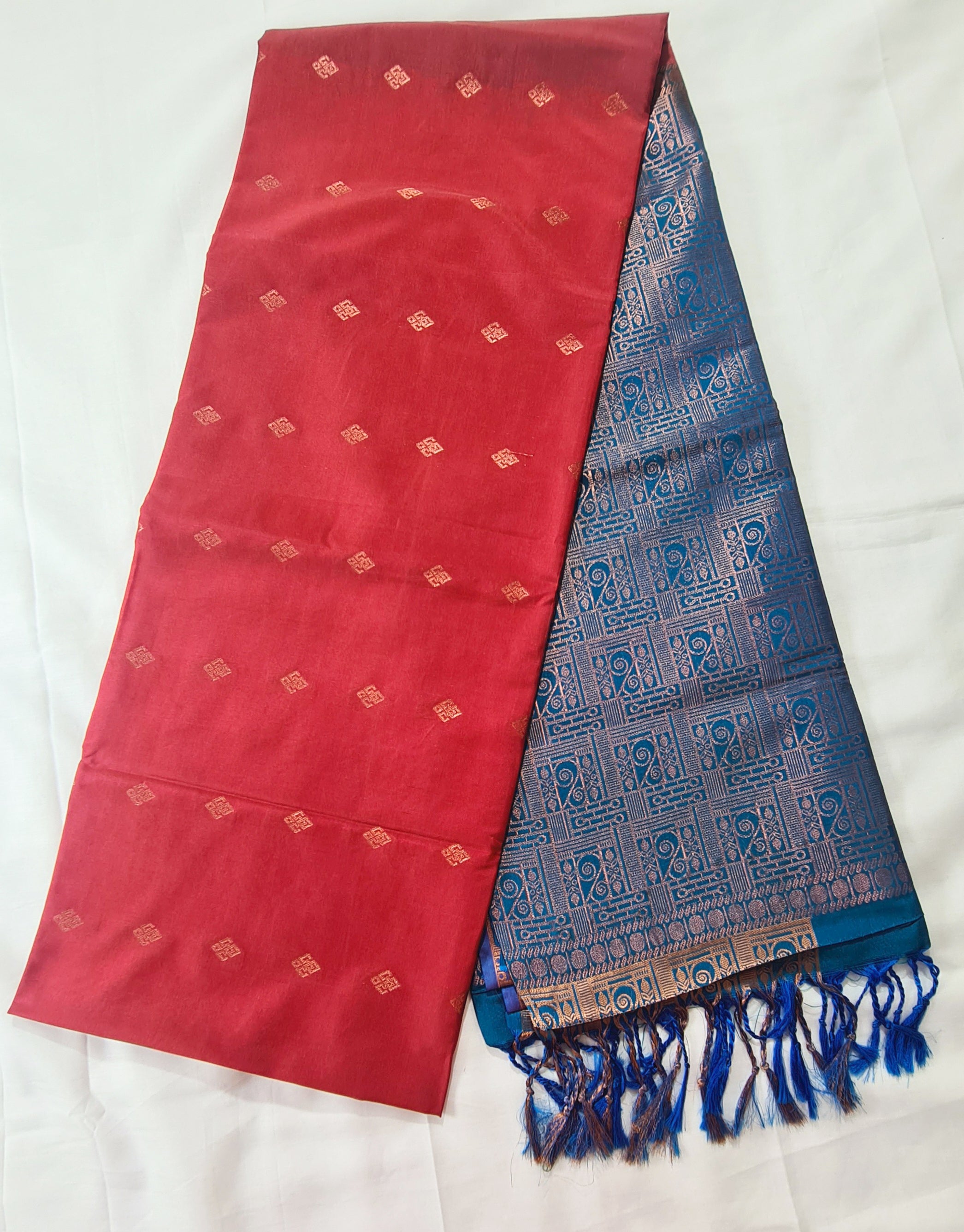 Kanchi Vegan Soft Silk Saree with Contrast Blouse and Rich Jari Pallu