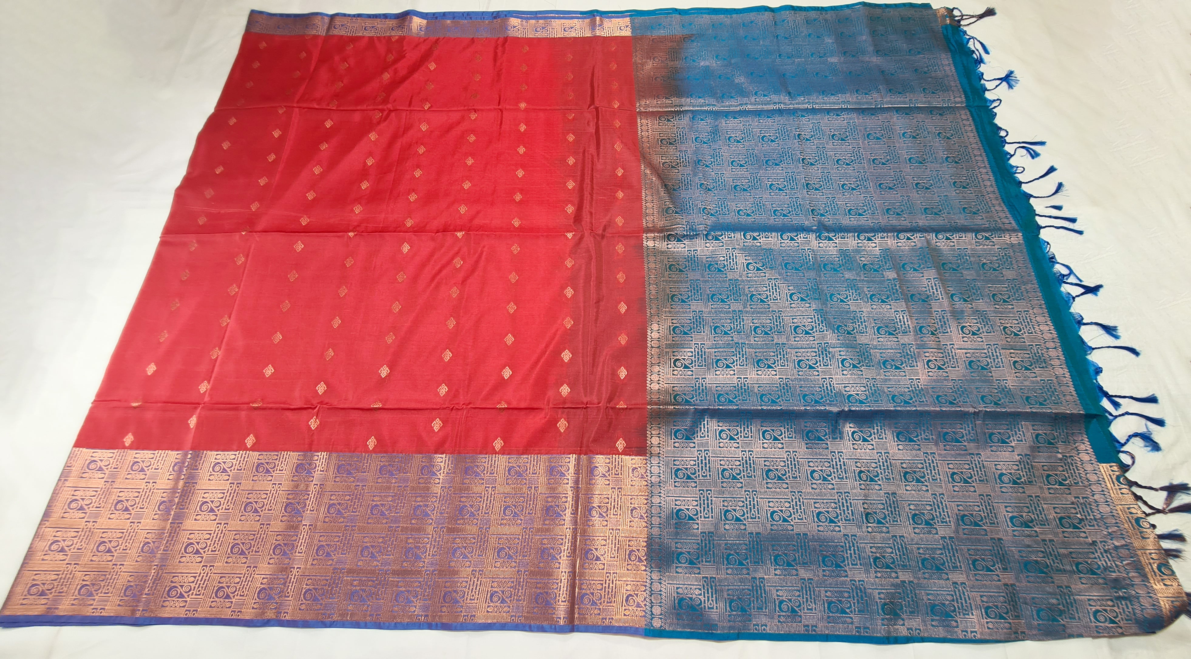 Kanchi Vegan Soft Silk Saree with Contrast Blouse and Rich Jari Pallu