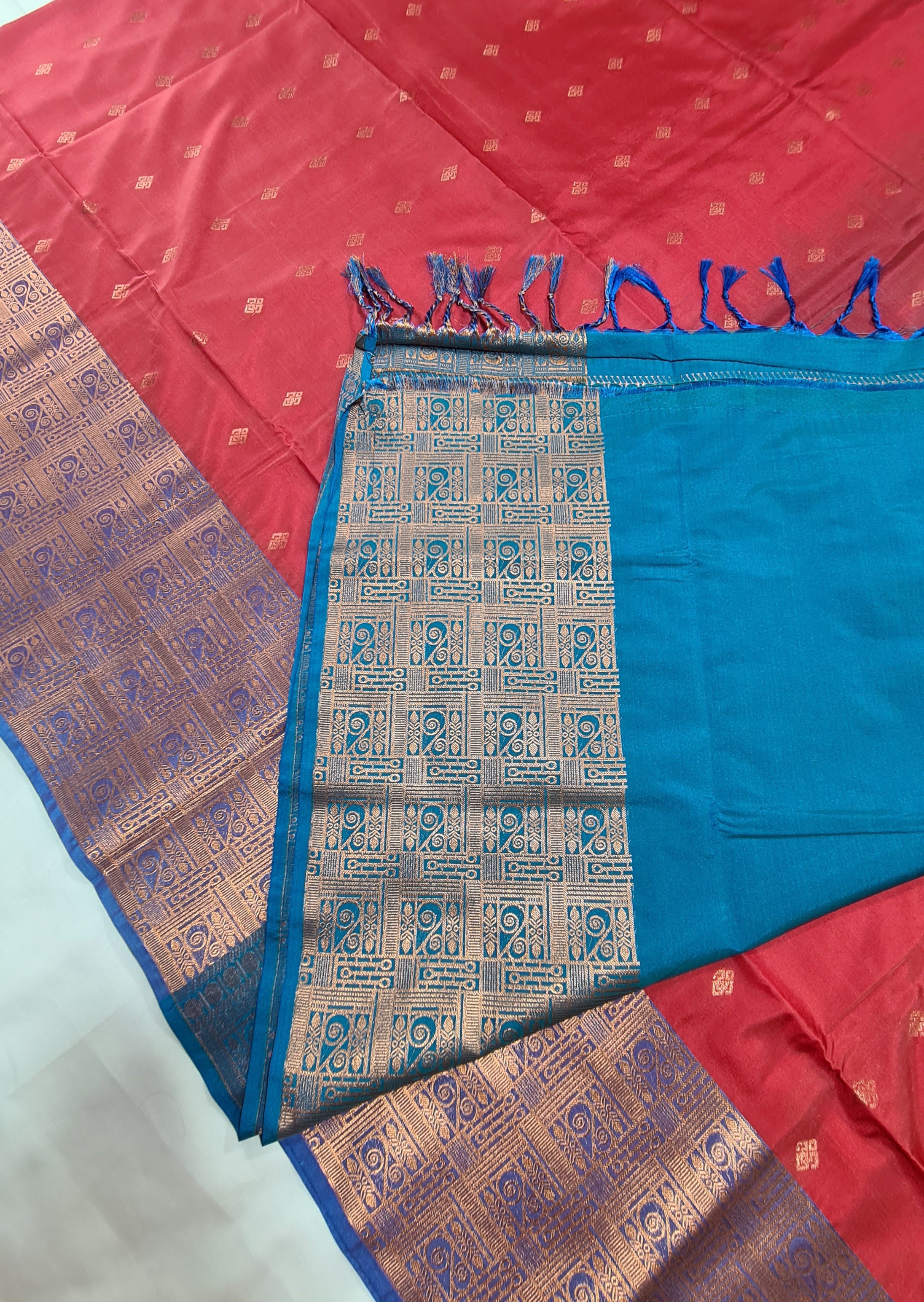 Kanchi Vegan Soft Silk Saree with Contrast Blouse and Rich Jari Pallu
