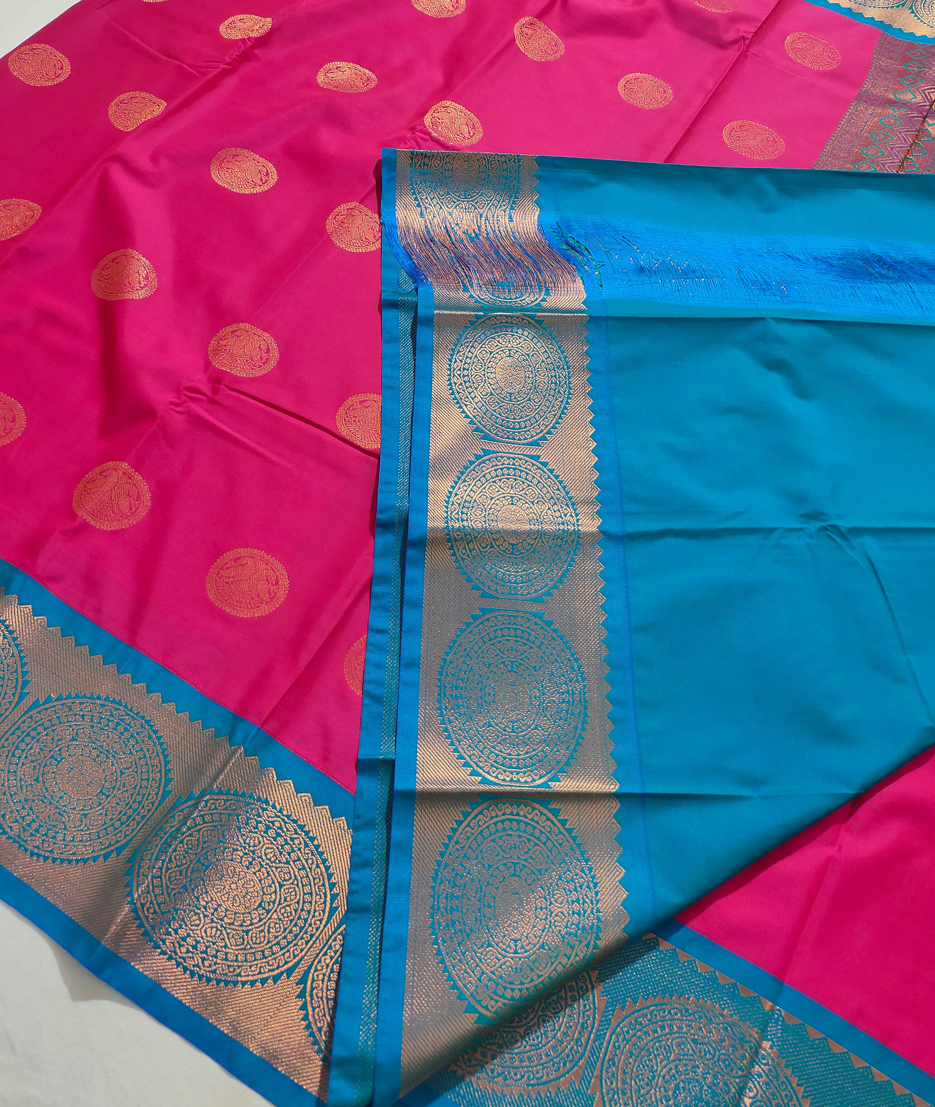 Kanchi Vegan Silk Saree With Contrast Blouse and Rich Jari Pallu