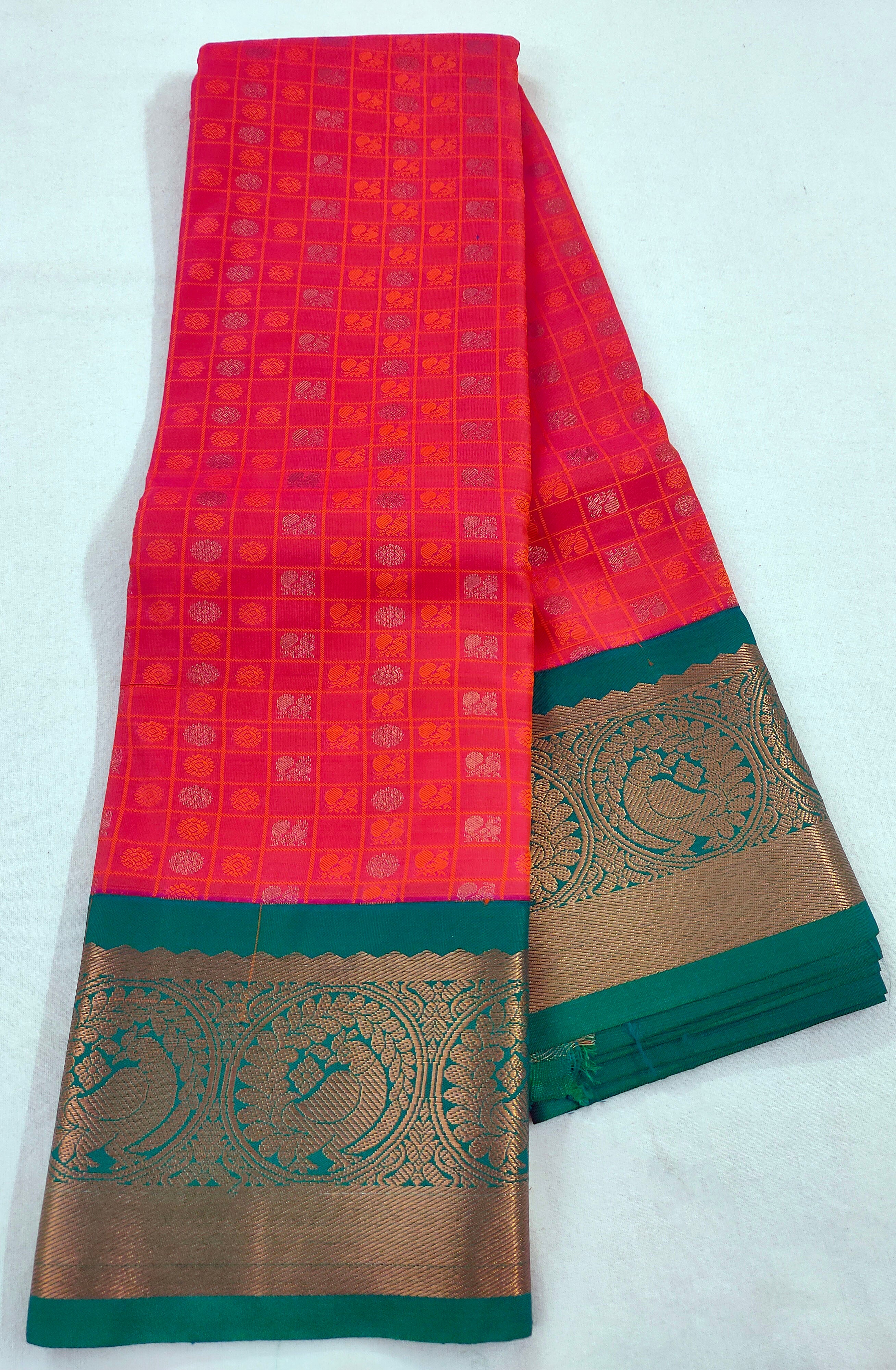 Kanchi Vegan Silk Saree With Contrast Blouse and Rich Jari Pallu
