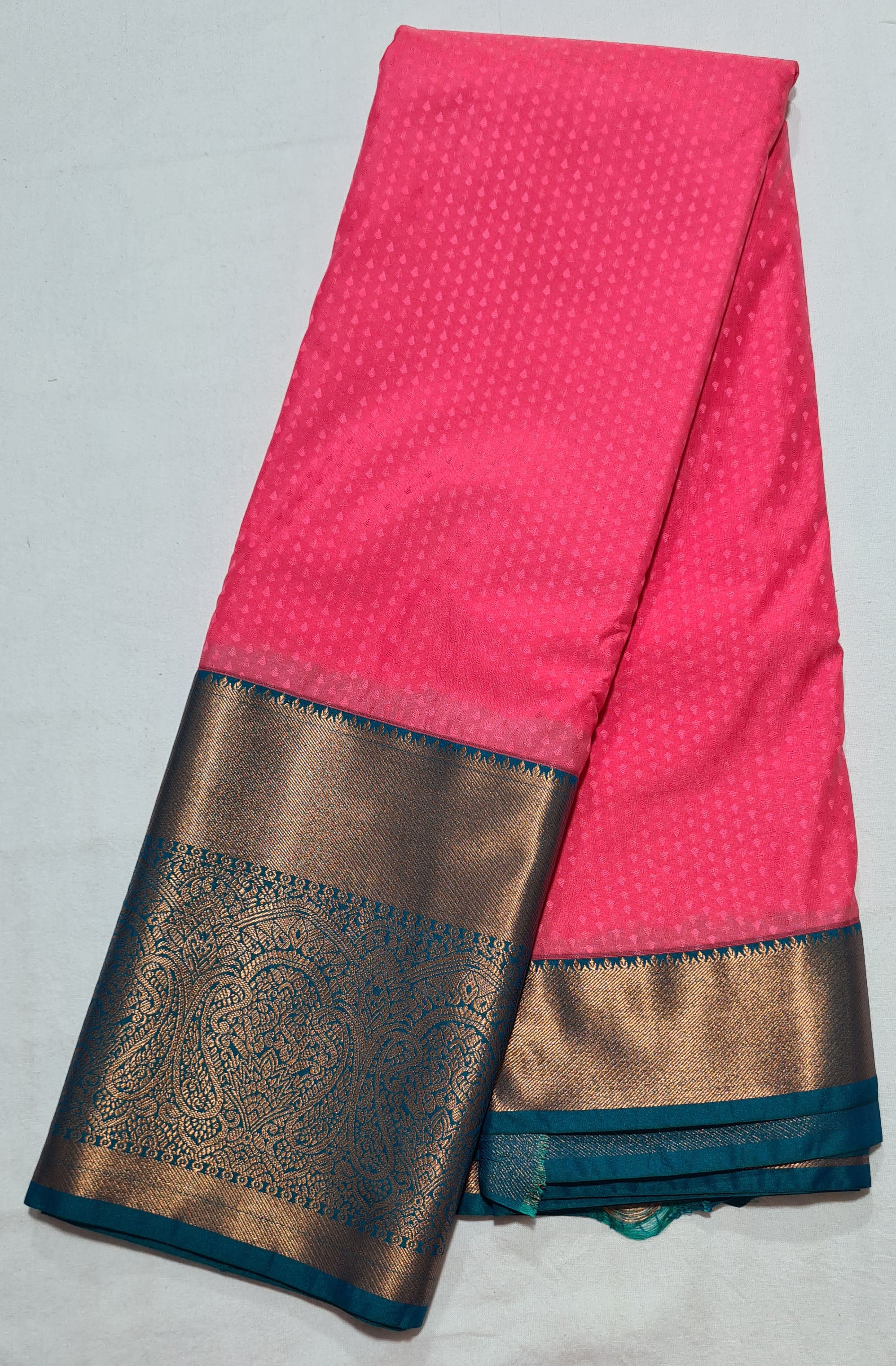 Kanchi Vegan Silk Saree With Contrast Blouse and Rich Jari Pallu