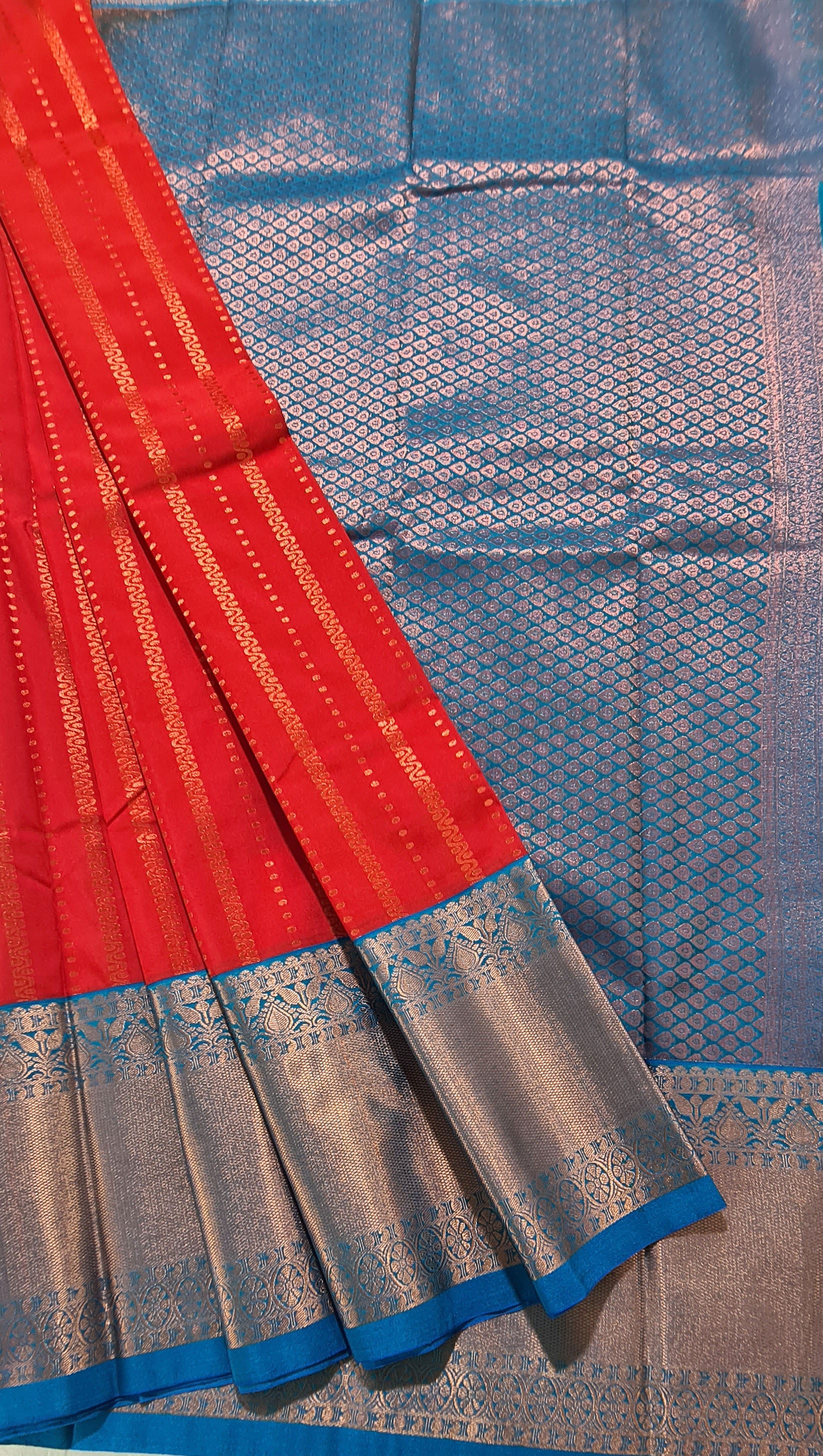 Kanchi Vegan Silk Saree With Contrast Blouse and Rich Jari Pallu