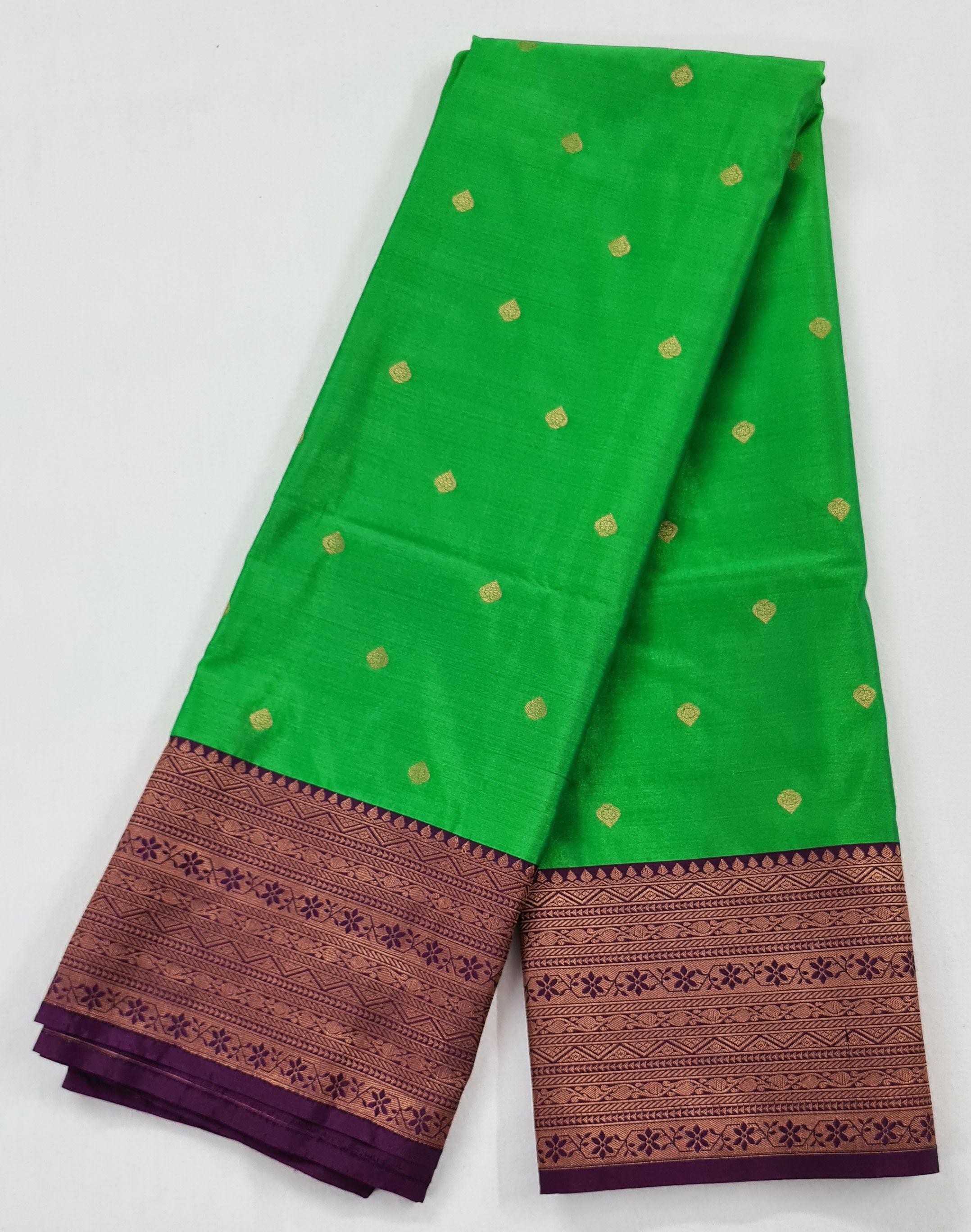 Kanchi Vegan Silk Saree With Contrast Blouse and Rich Jari Pallu