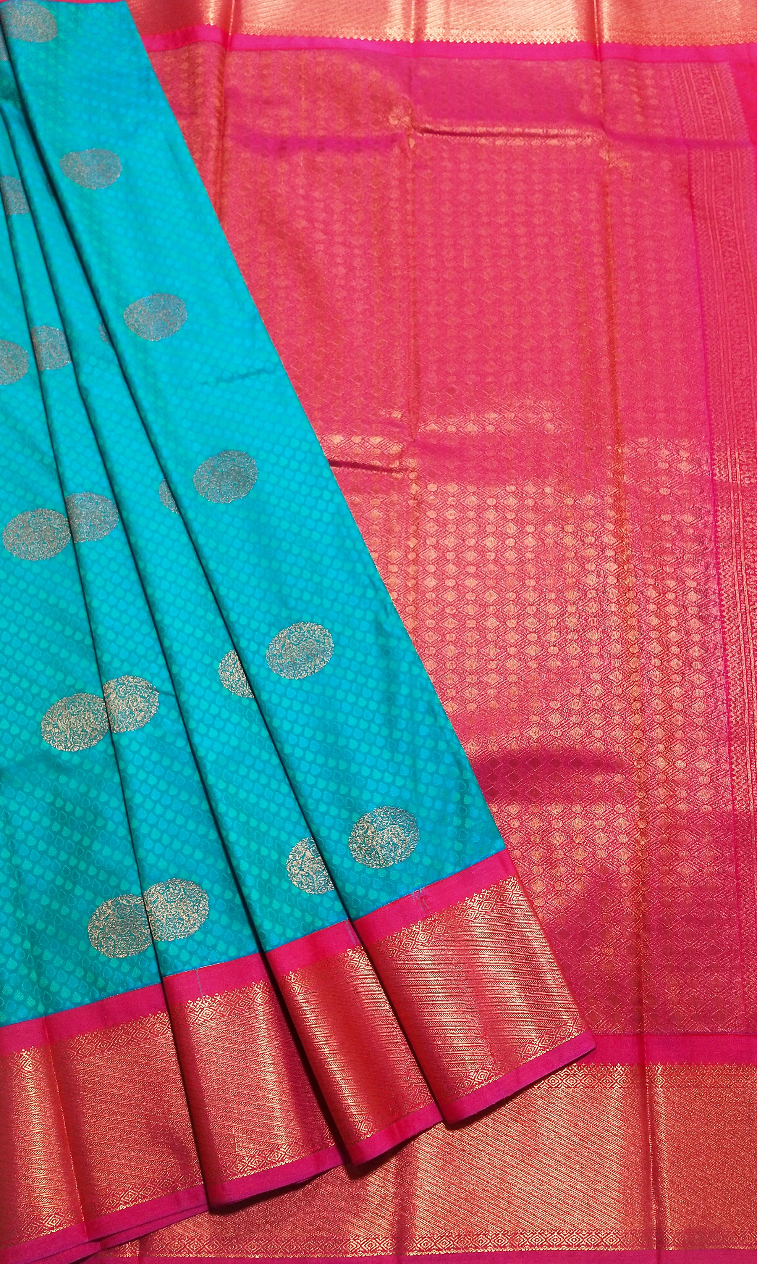 Kanchi Vegan Silk Saree With Contrast Blouse and Rich Jari Pallu