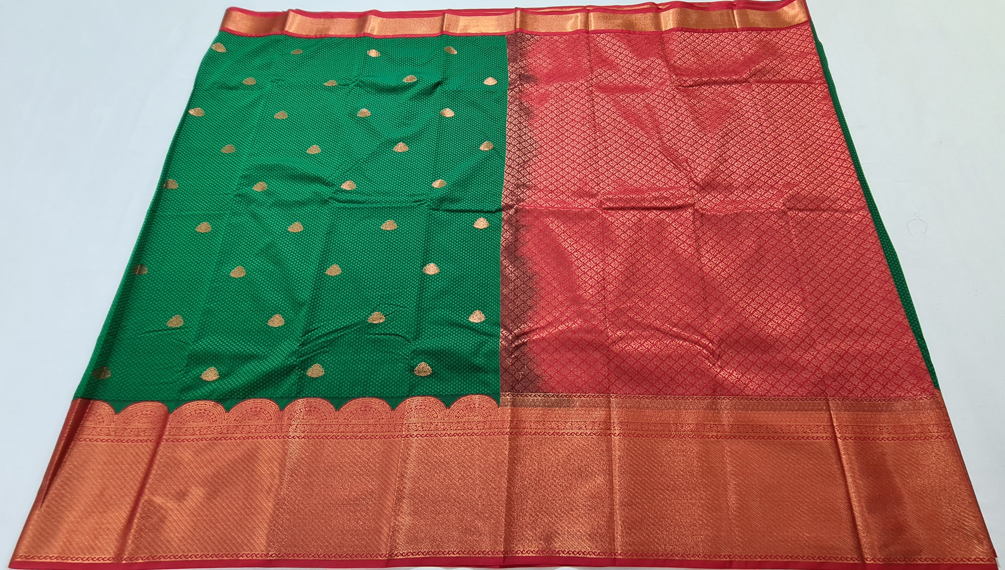 Kanchi Vegan Silk Saree With Contrast Blouse and Rich Jari Pallu