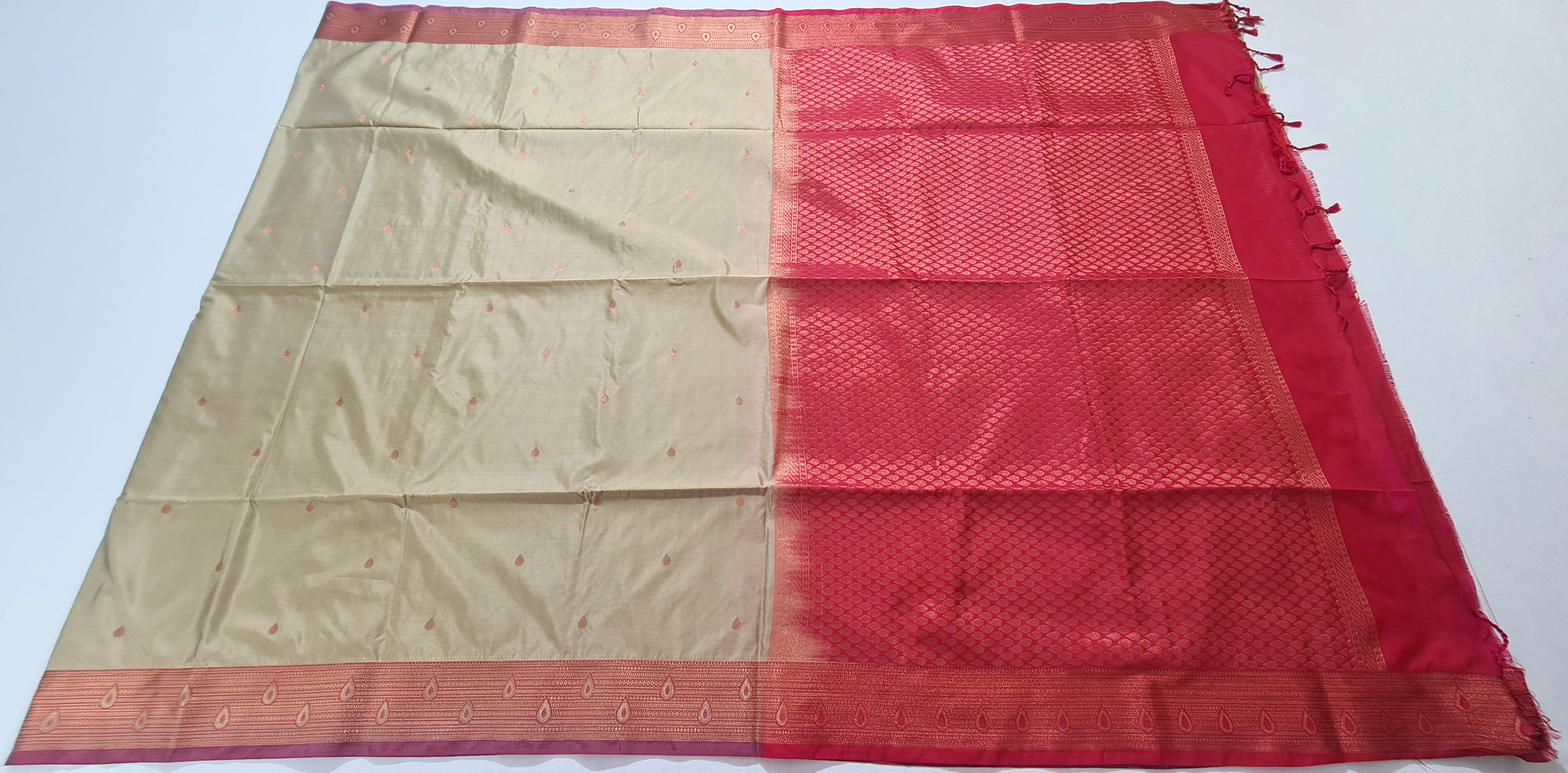 Kanchi Vegan Silk Saree With Contrast Blouse and Rich Jari Pallu