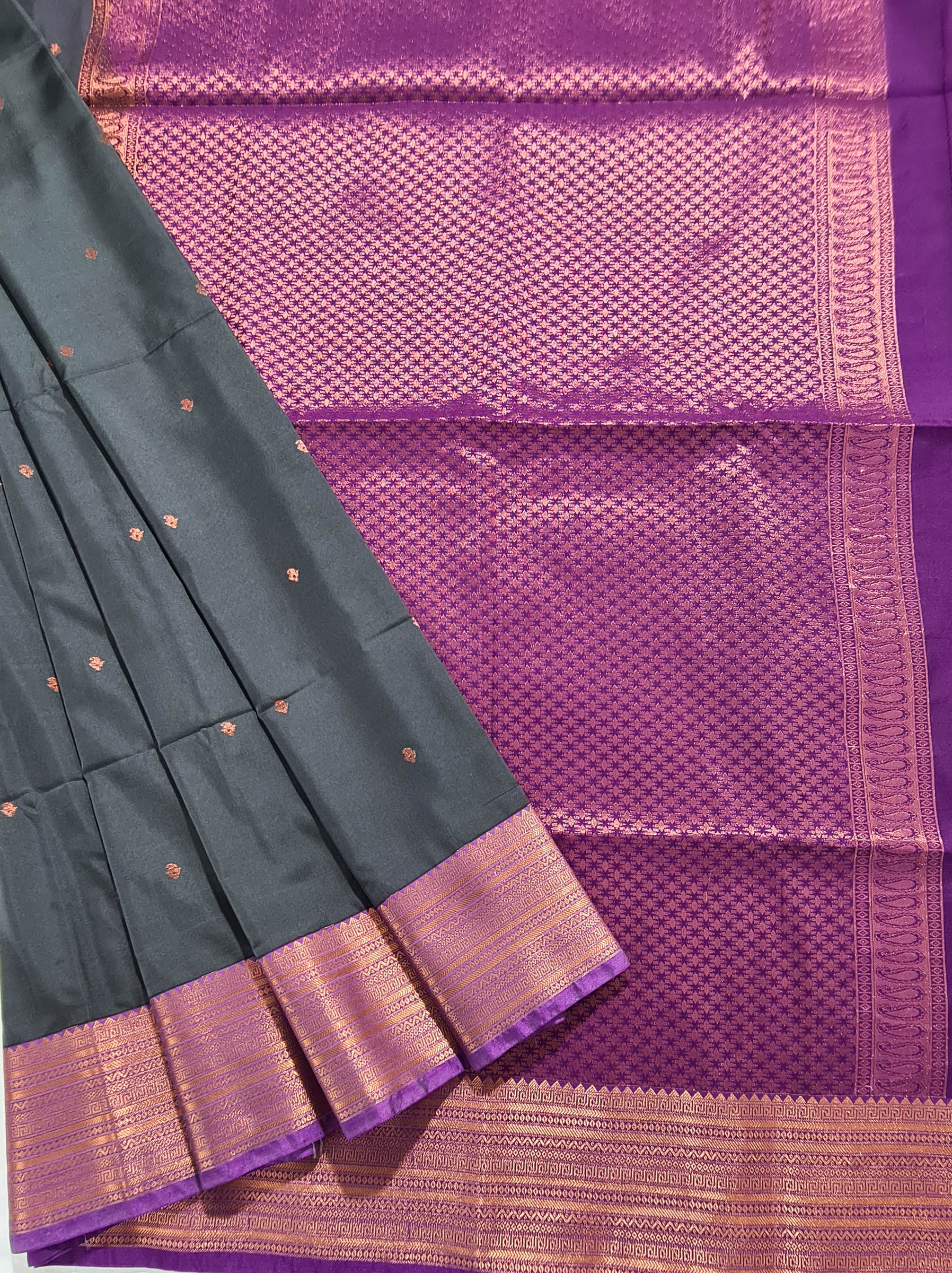 Kanchi Vegan Silk Saree With Contrast Blouse and Rich Jari Pallu
