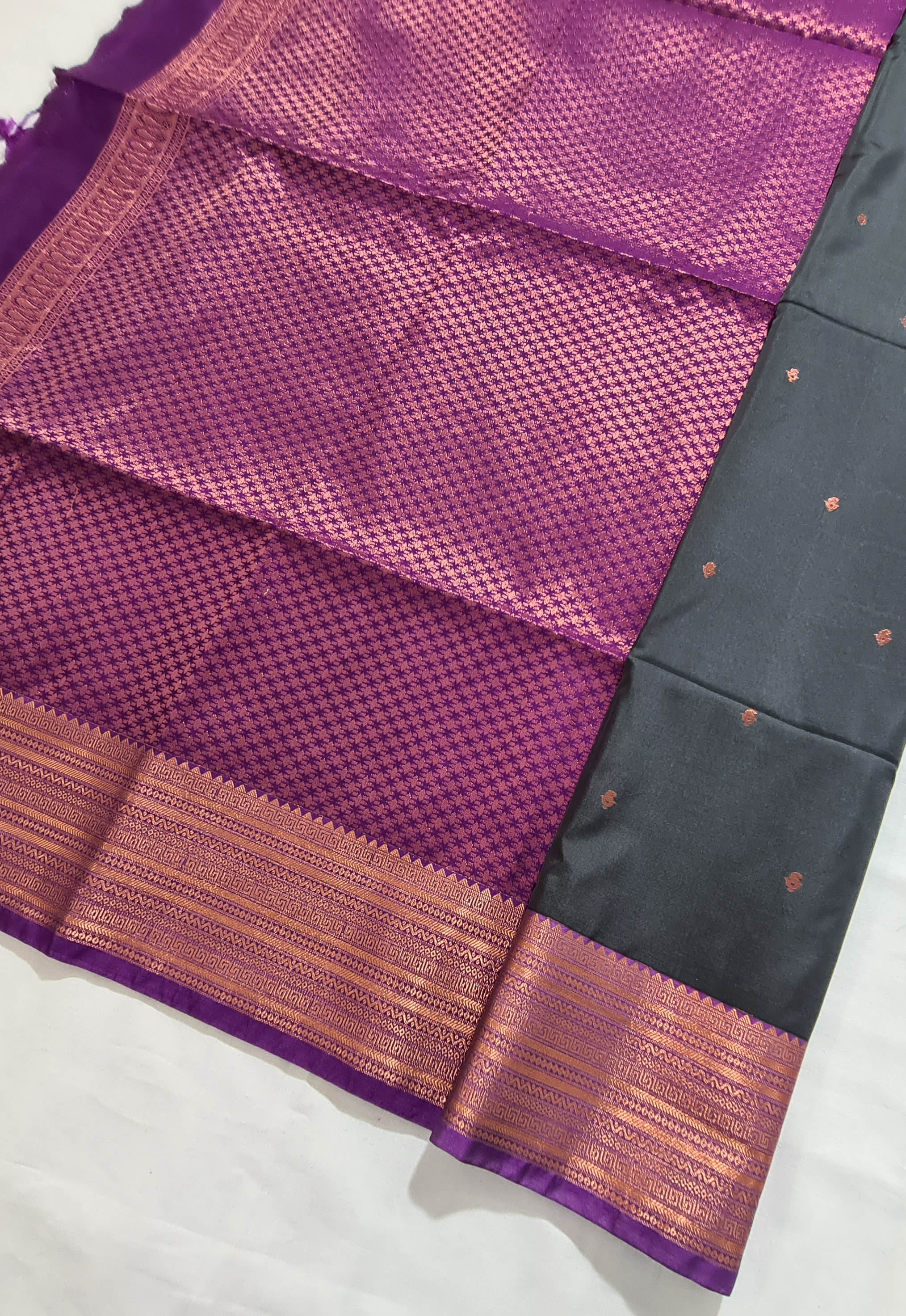 Kanchi Vegan Silk Saree With Contrast Blouse and Rich Jari Pallu