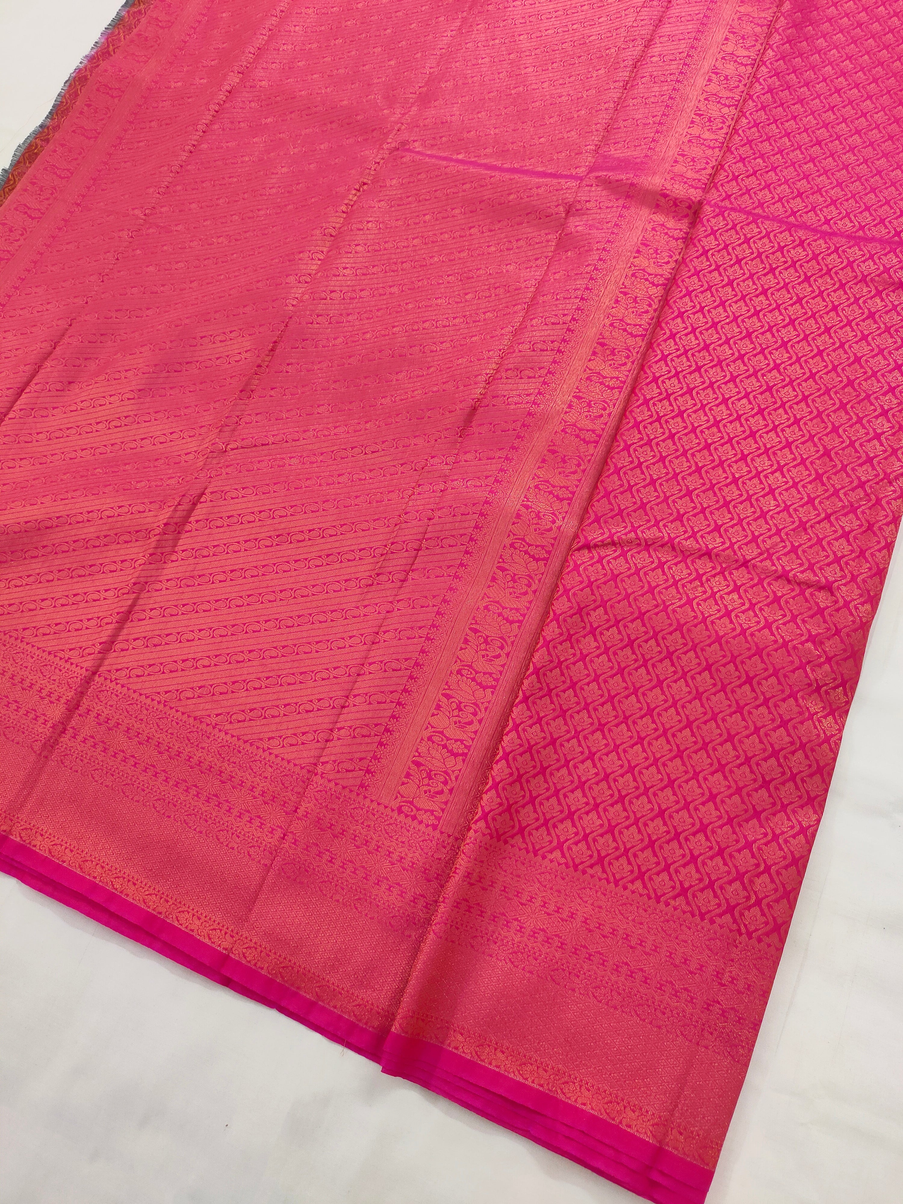 Kanchi Vegan Silk Saree with Contrast Blouse and Rich Jari Pallu