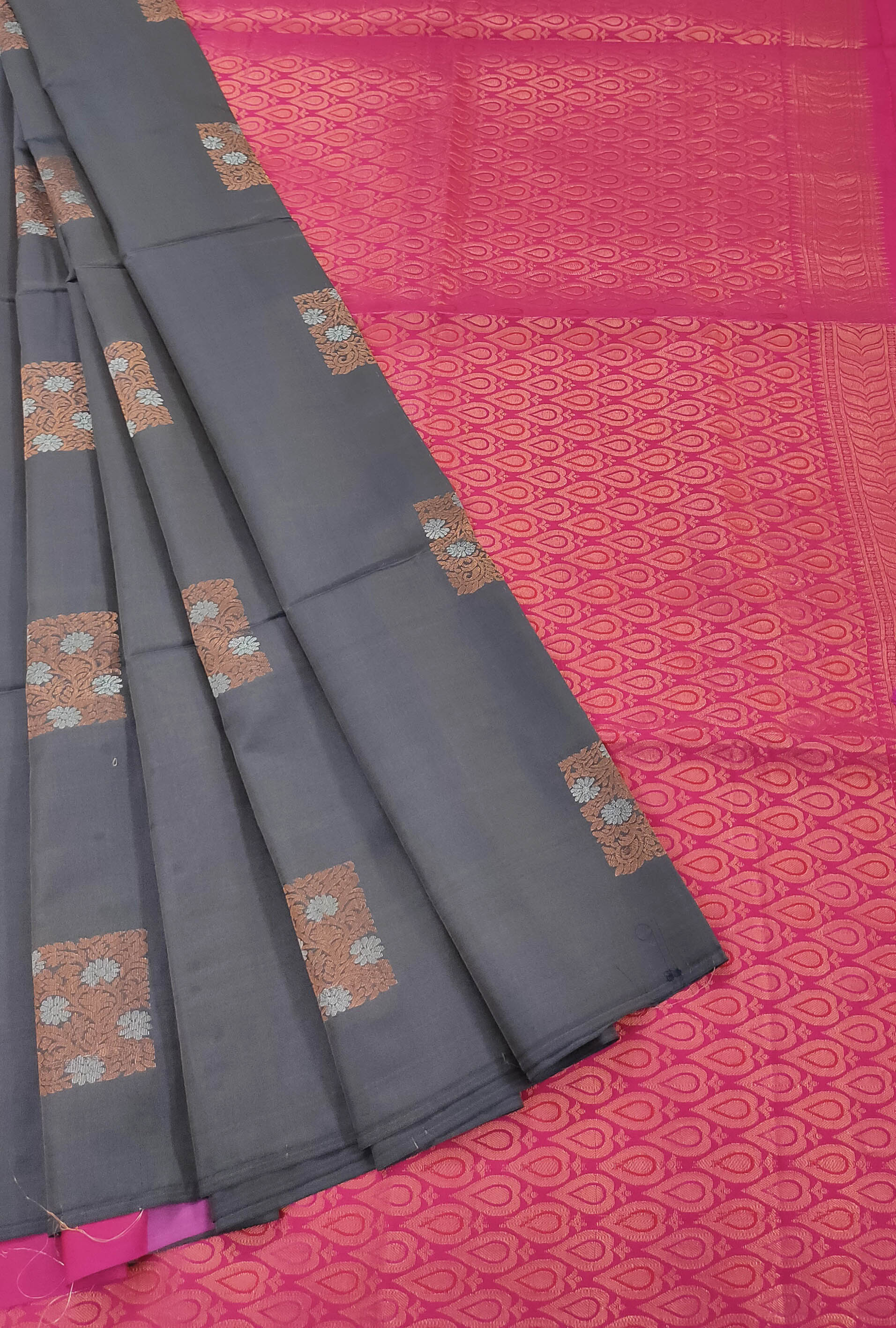 Kanchi Vegan Silk Saree With Contrast Blouse and Rich Jari Pallu