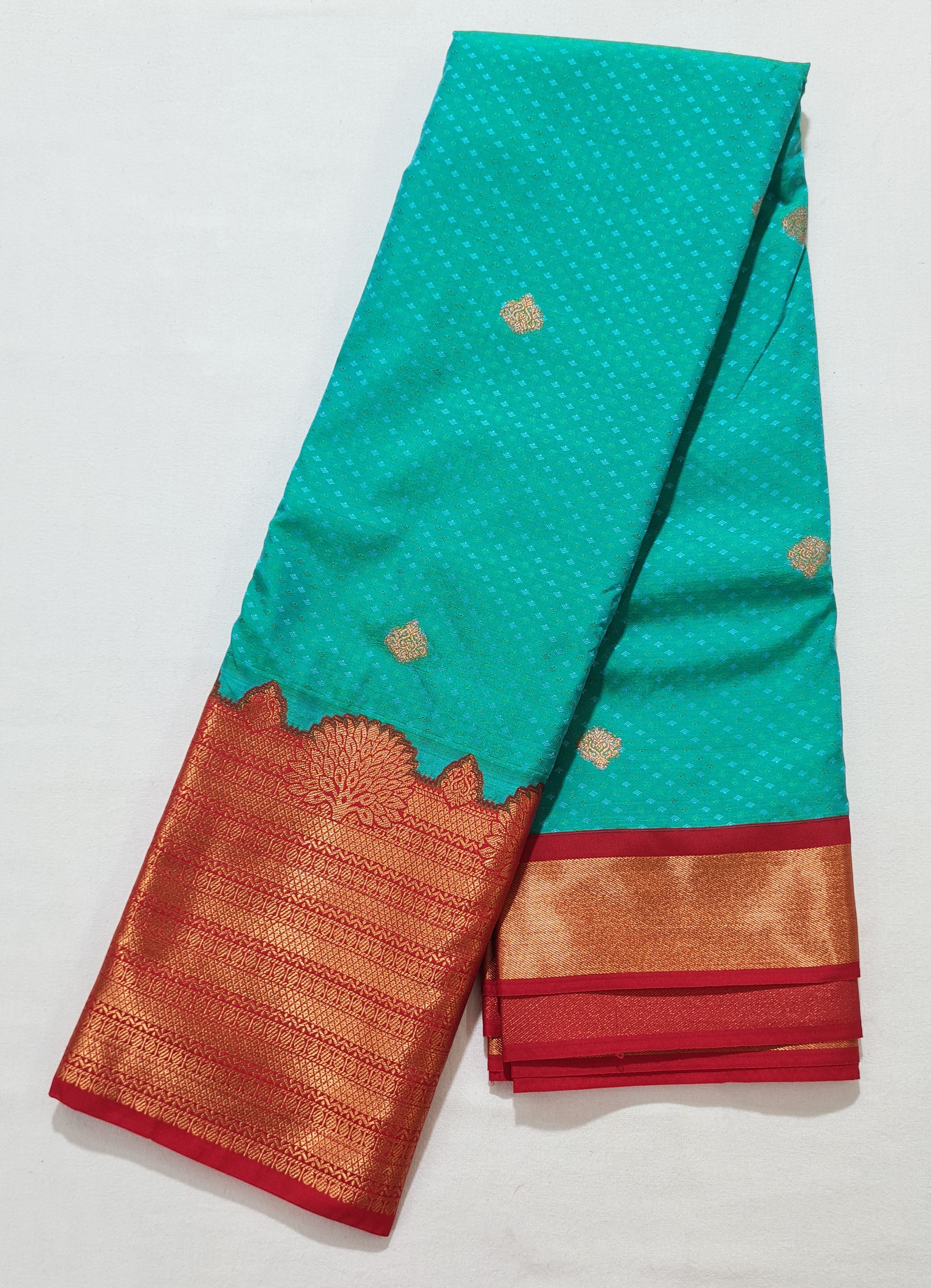 Kanchi Vegan Silk Saree With Contrast Blouse and Rich Jari Pallu