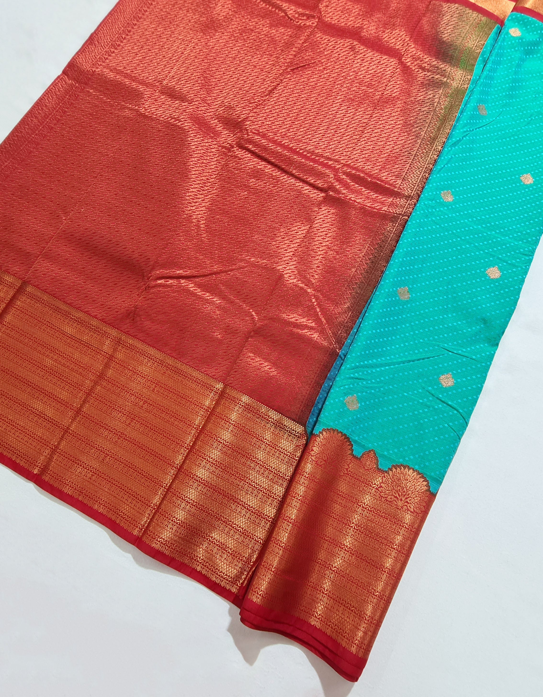 Kanchi Vegan Silk Saree With Contrast Blouse and Rich Jari Pallu