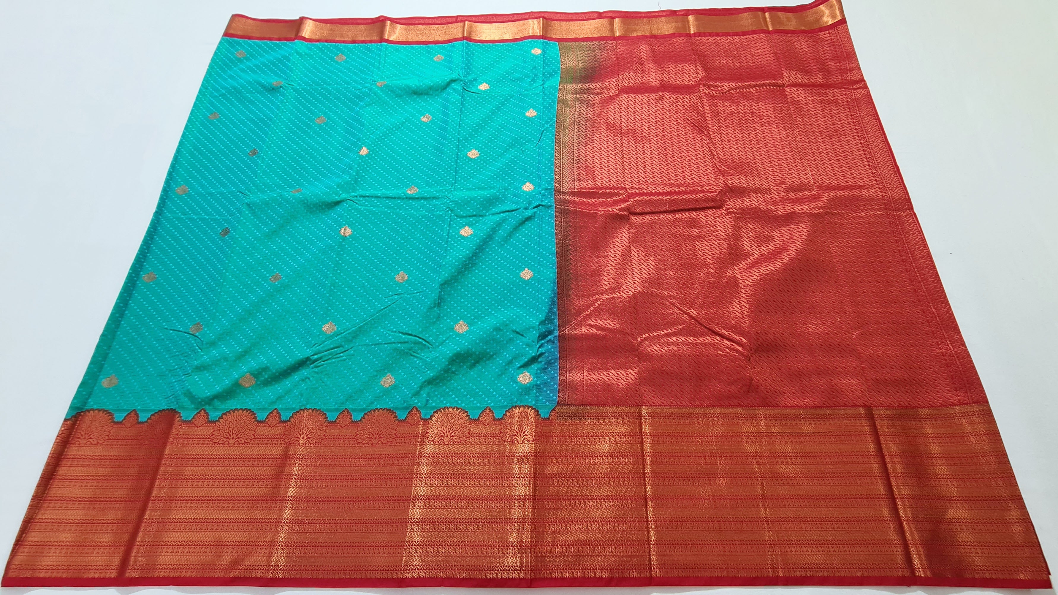 Kanchi Vegan Silk Saree With Contrast Blouse and Rich Jari Pallu