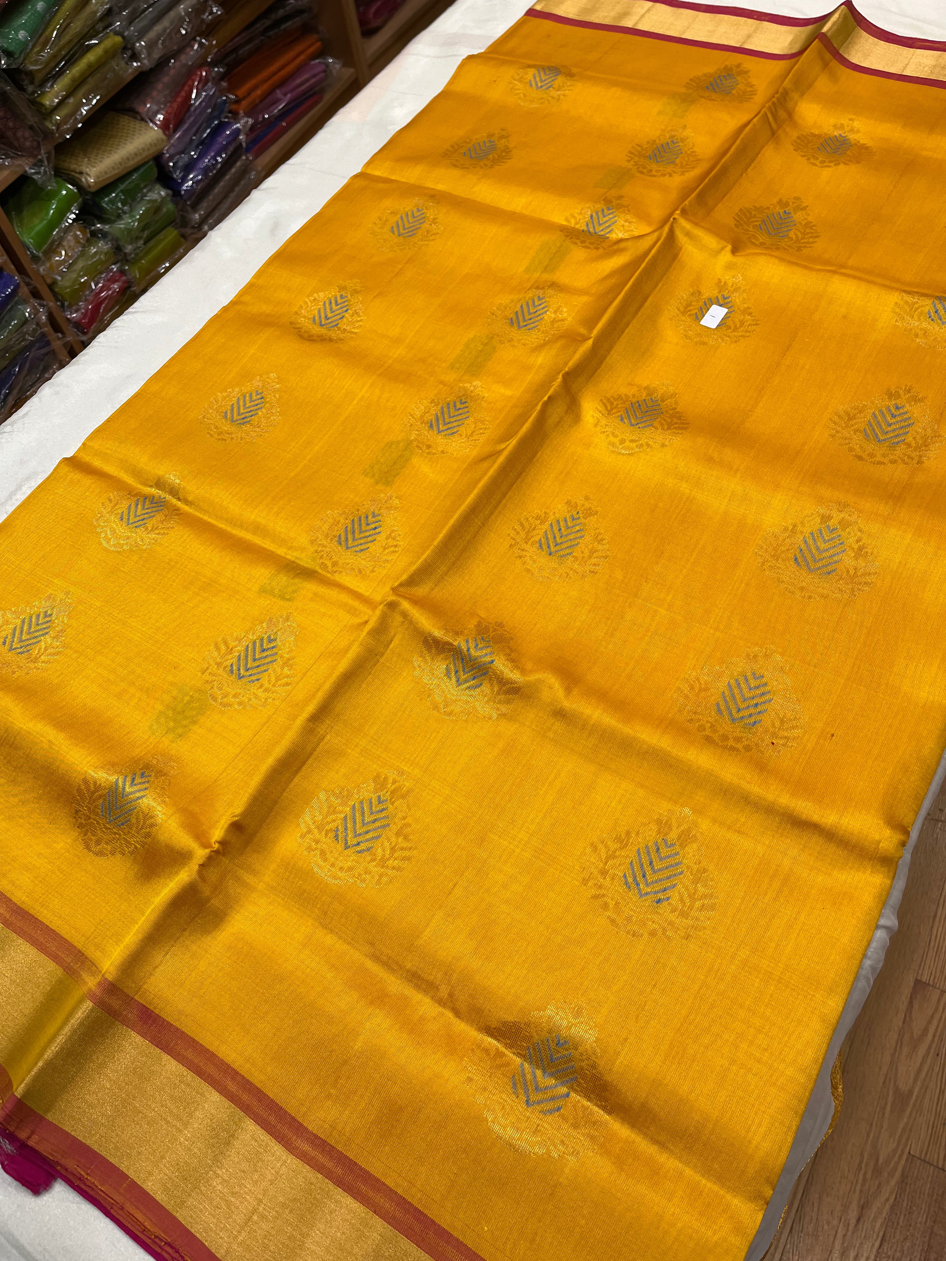 Handwoven Unique Pure Soft silk saree