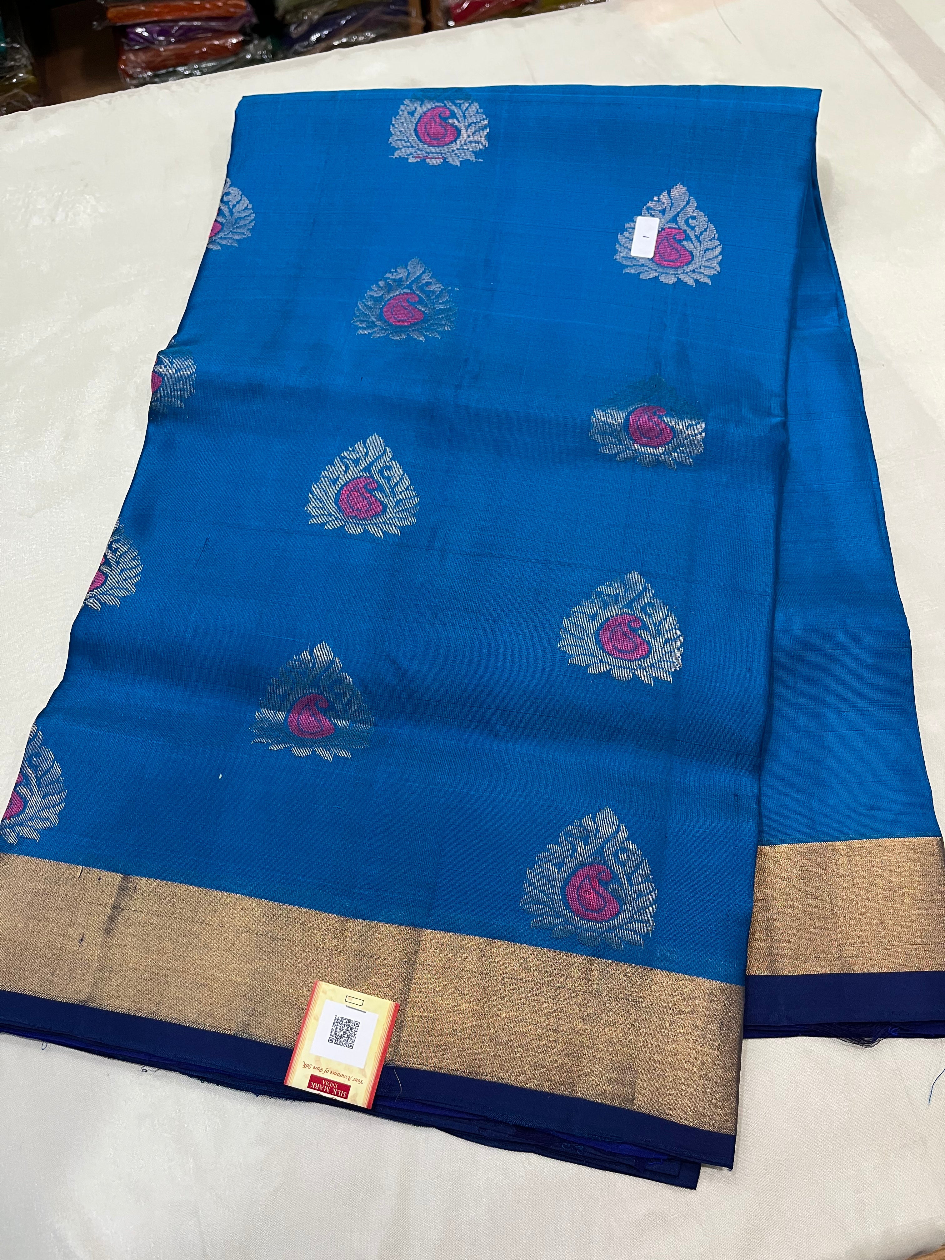 Handwoven Unique Pure Soft silk saree