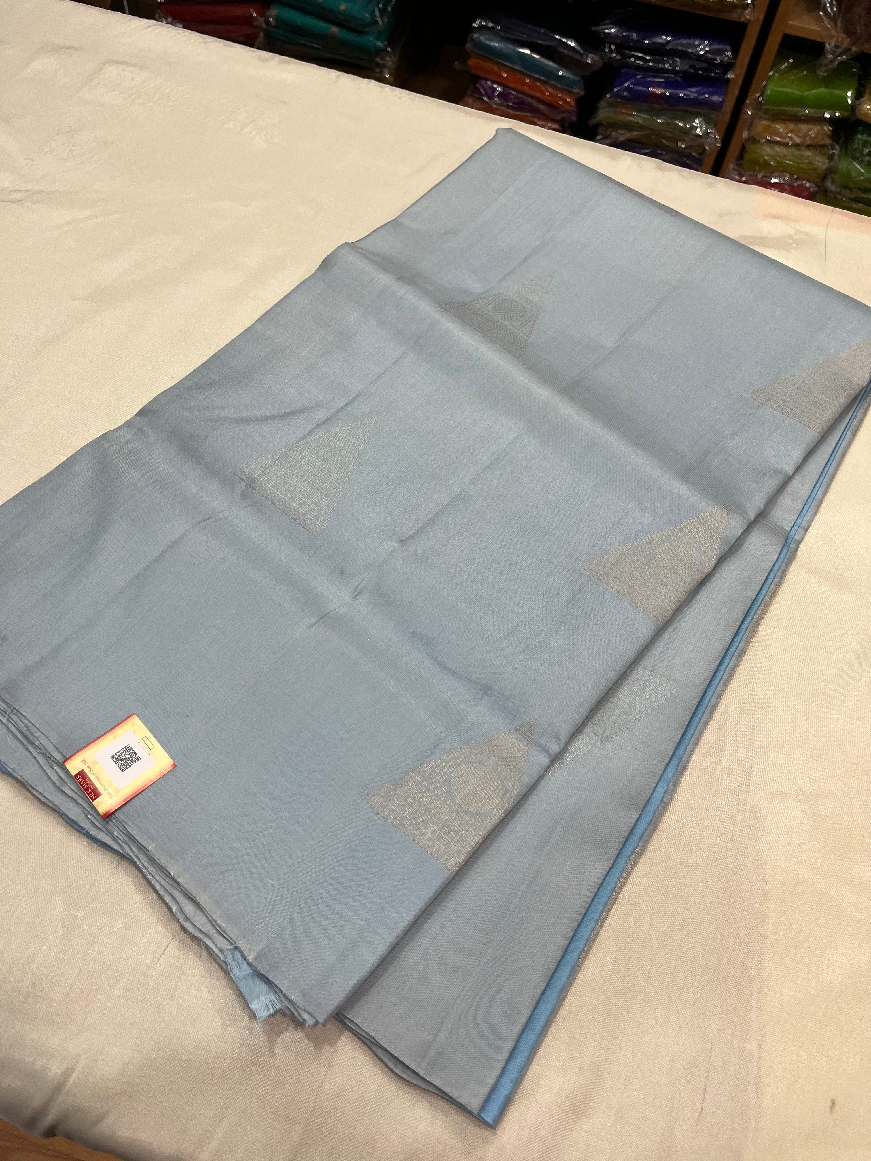 Handwoven Unique Pure Soft silk saree