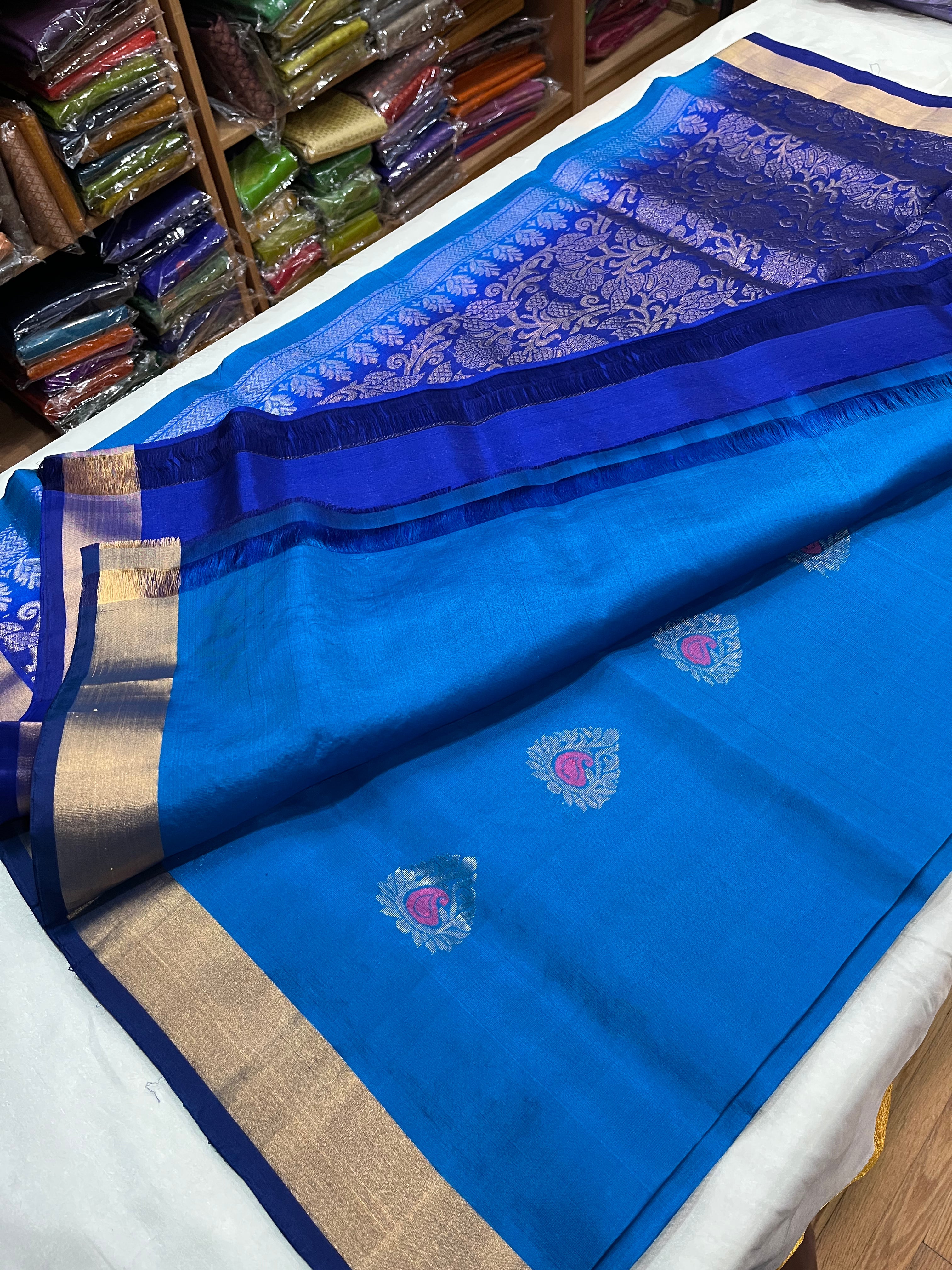 Handwoven Unique Pure Soft silk saree