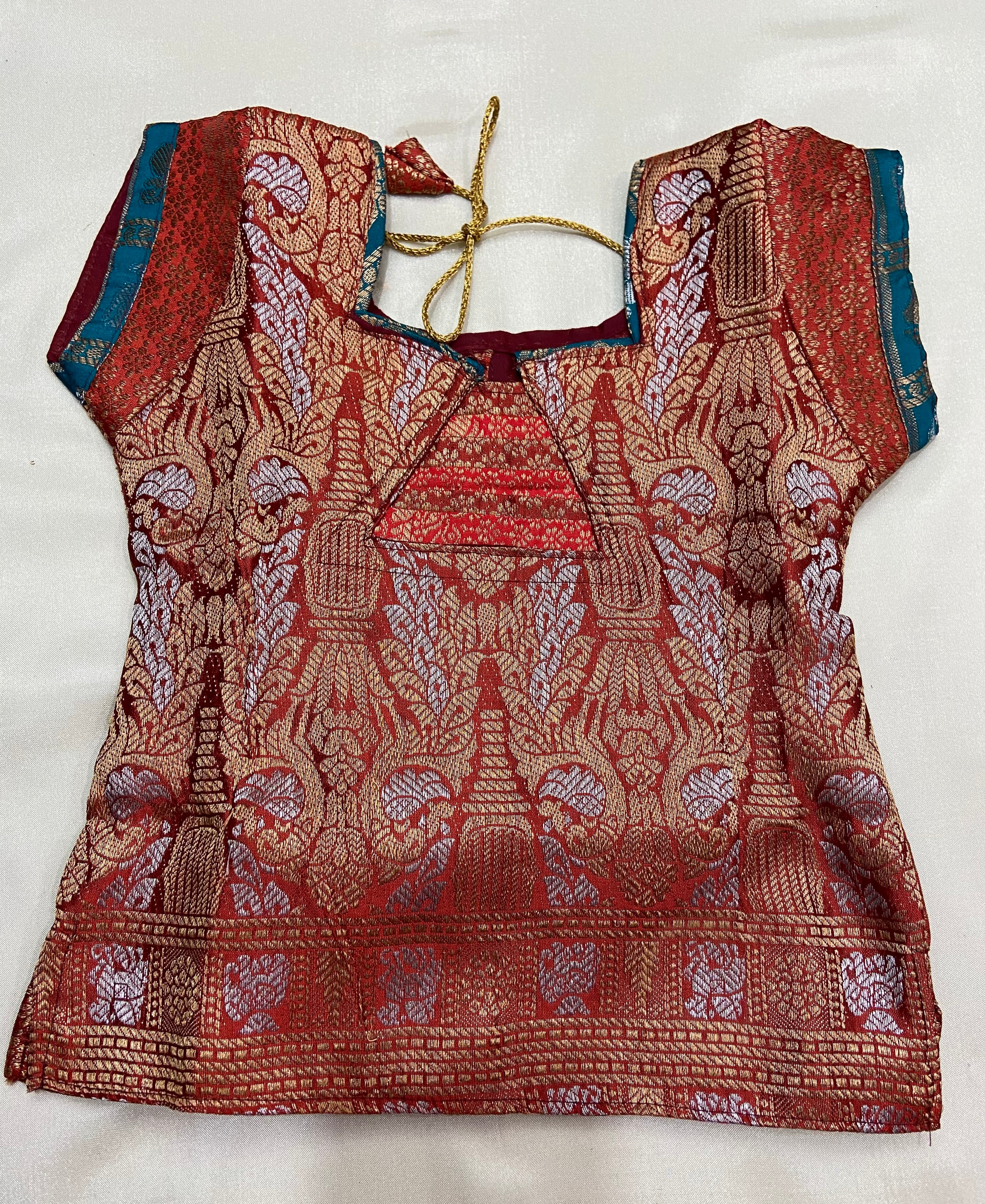 Traditional pattu pavadai