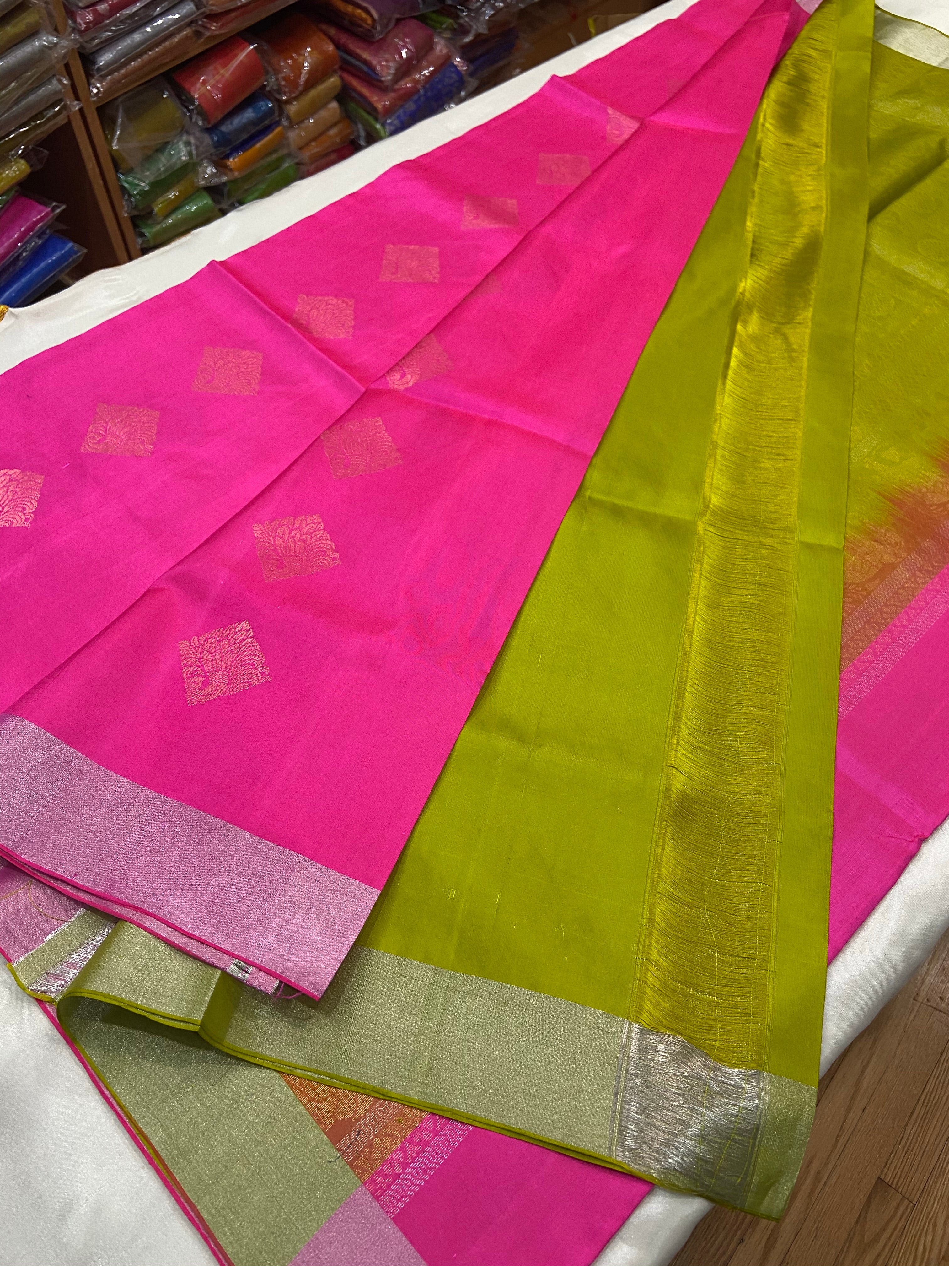 Handwoven Unique Pure Soft silk saree