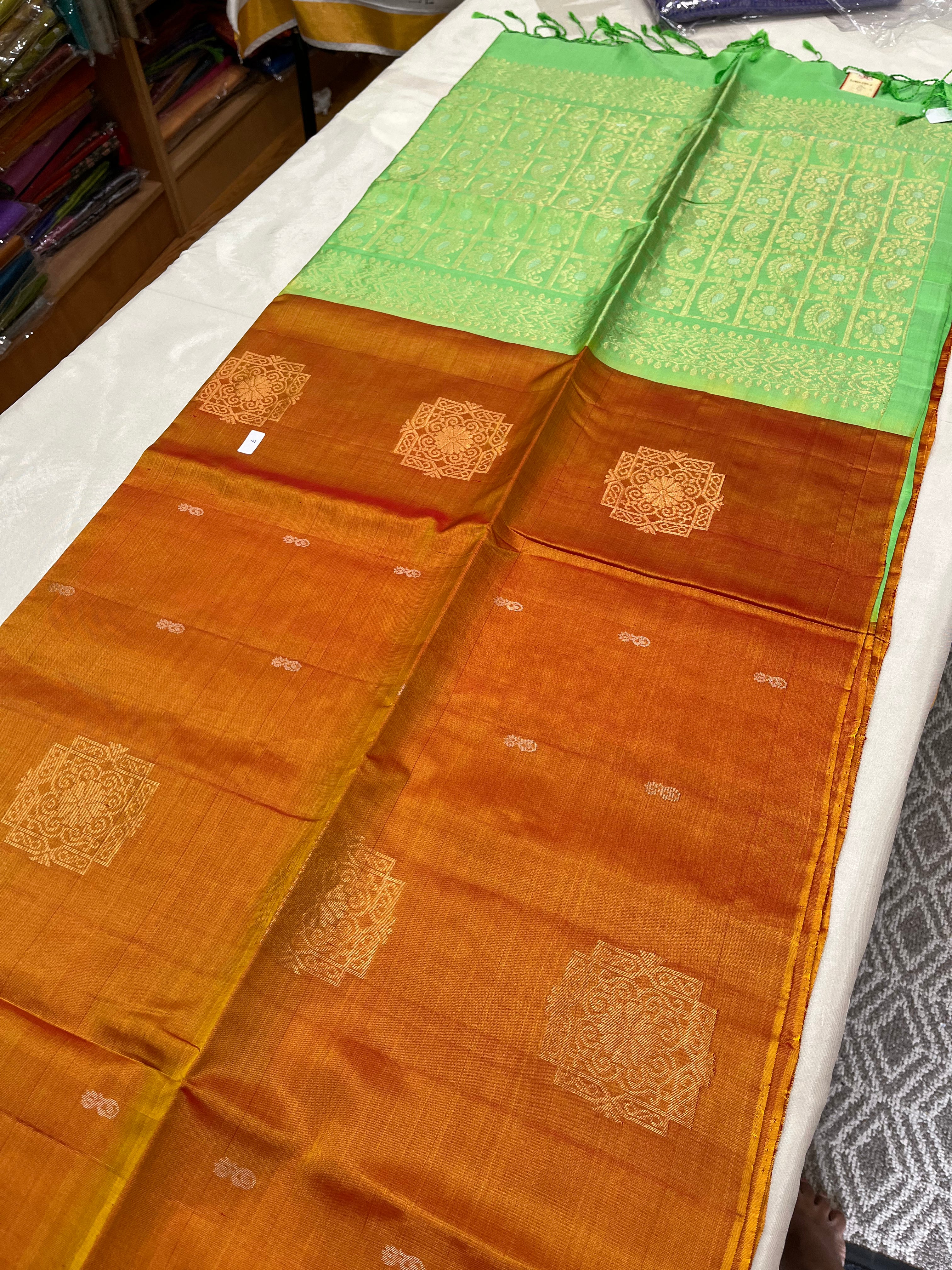 Handwoven Unique Pure Soft silk saree