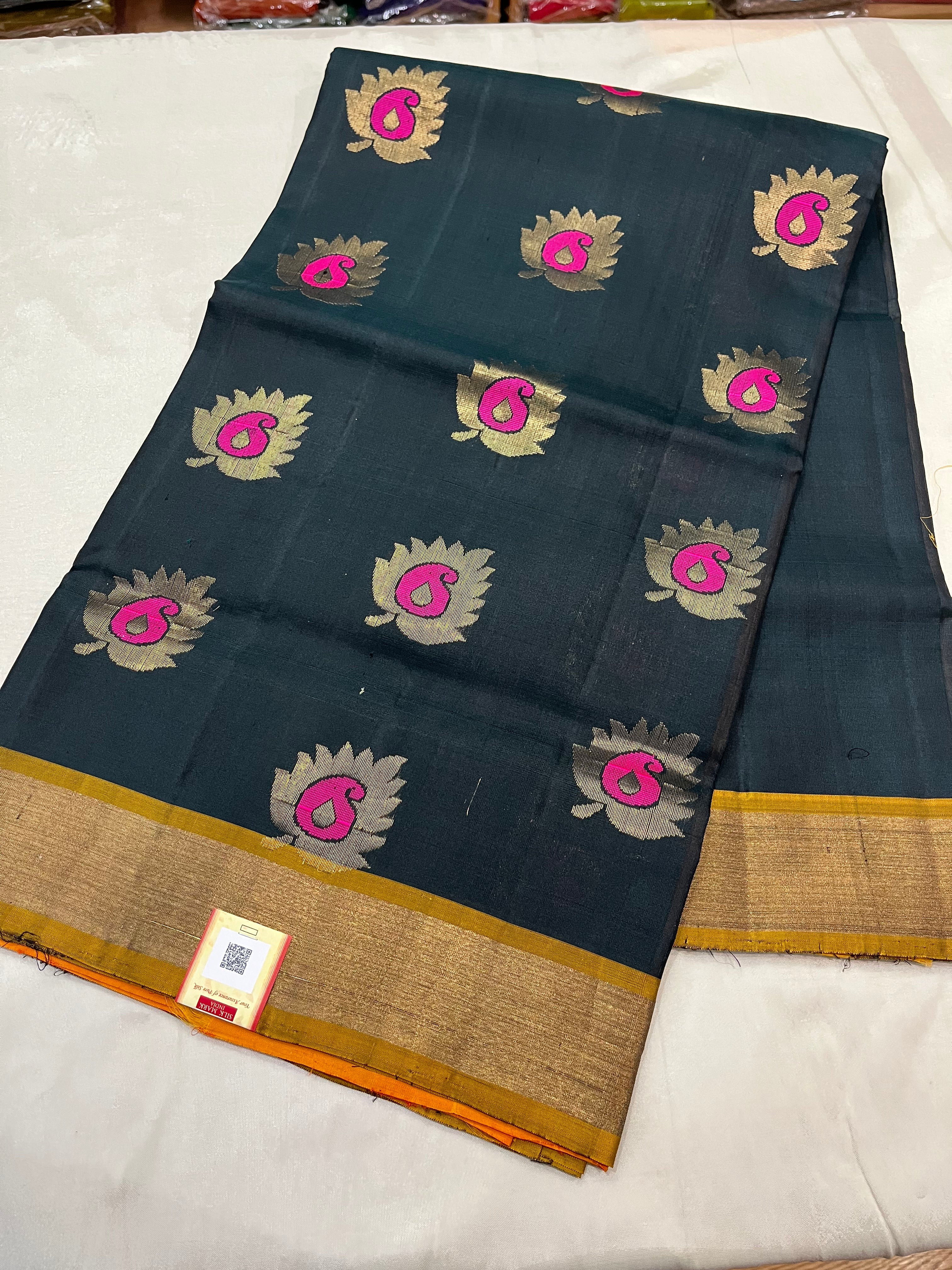 Handwoven Unique Pure Soft silk saree