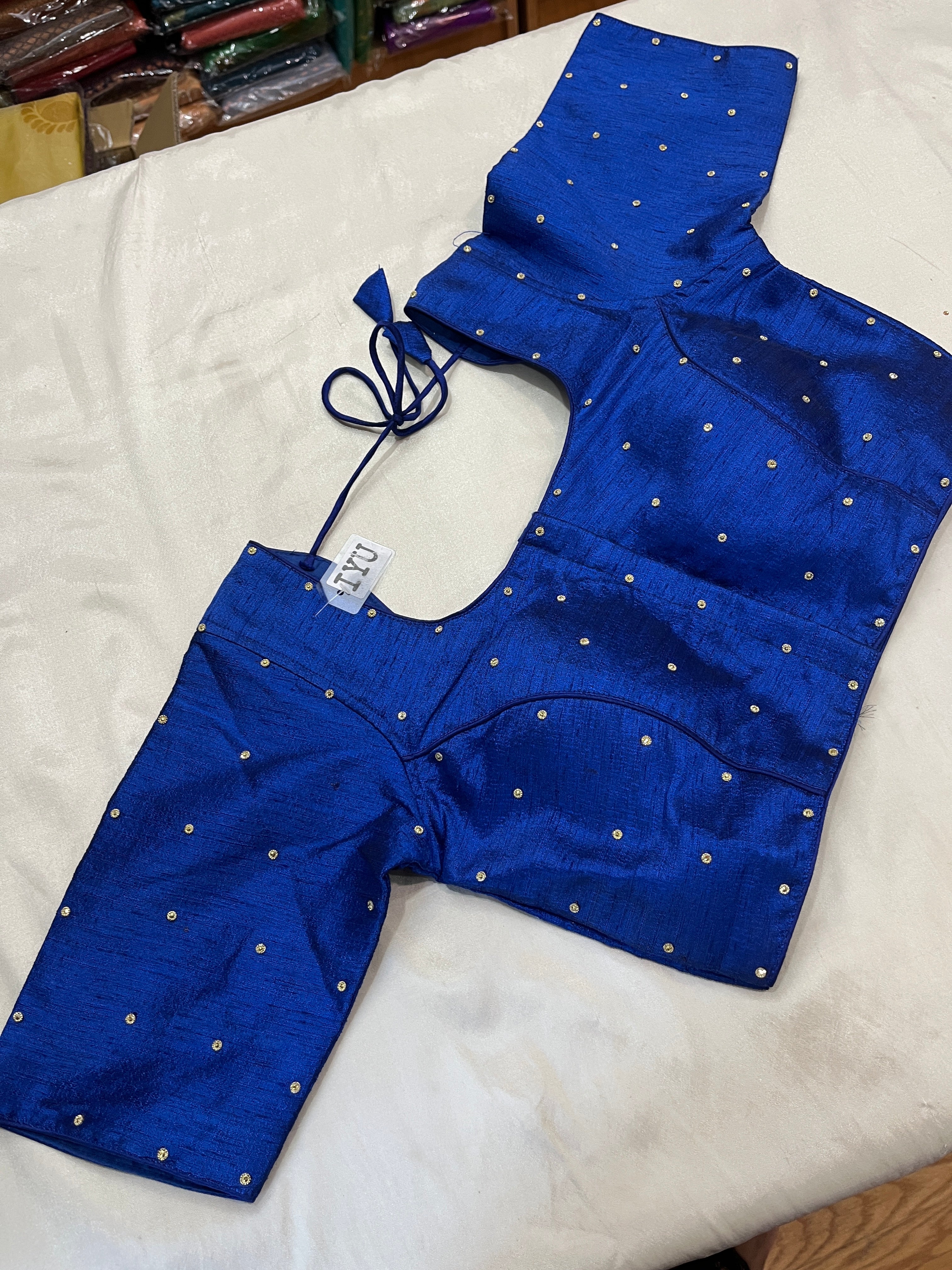 Simple Readmade blouse [ Size 30-36]