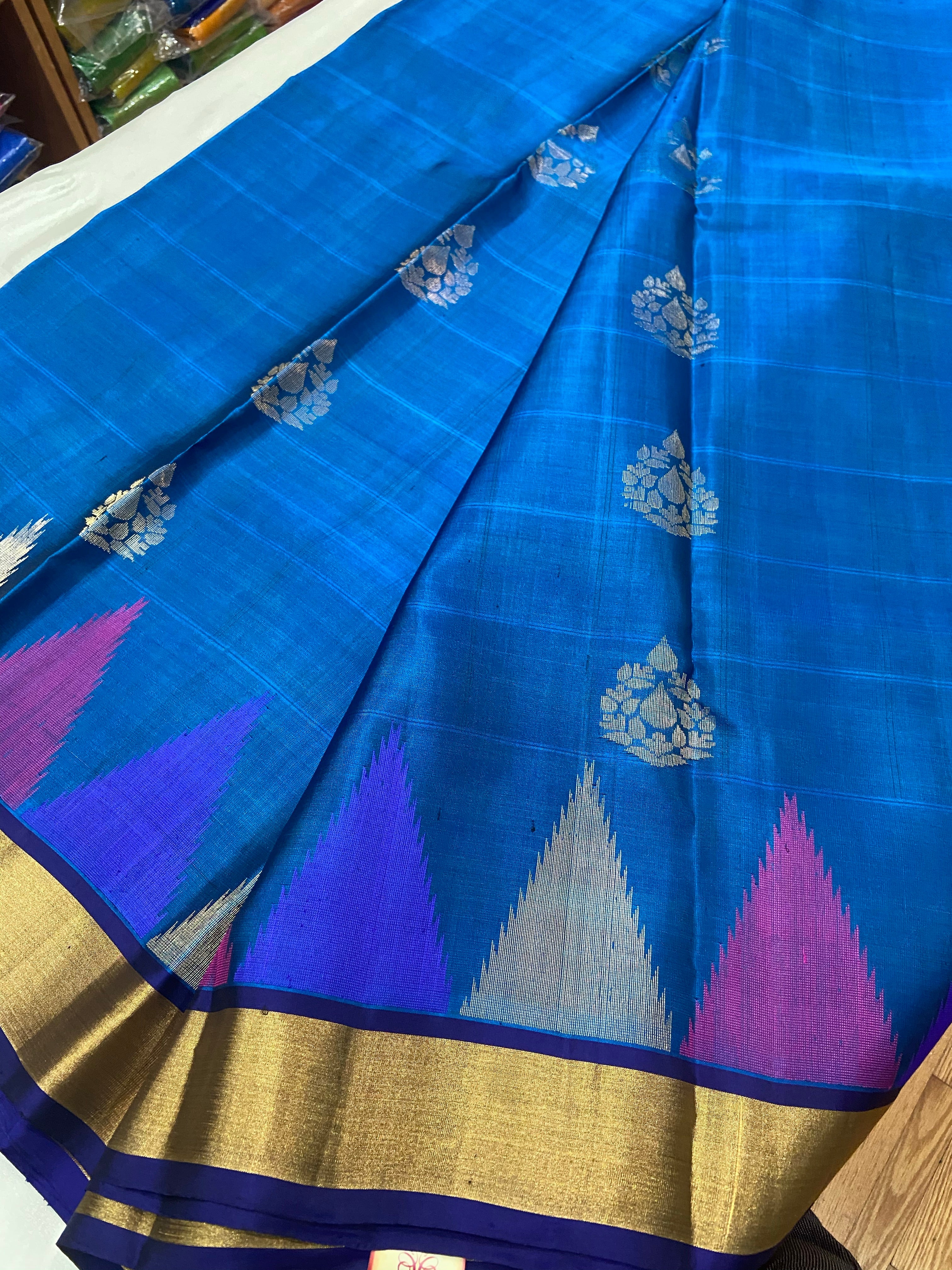 Handwoven Unique Pure Soft silk saree