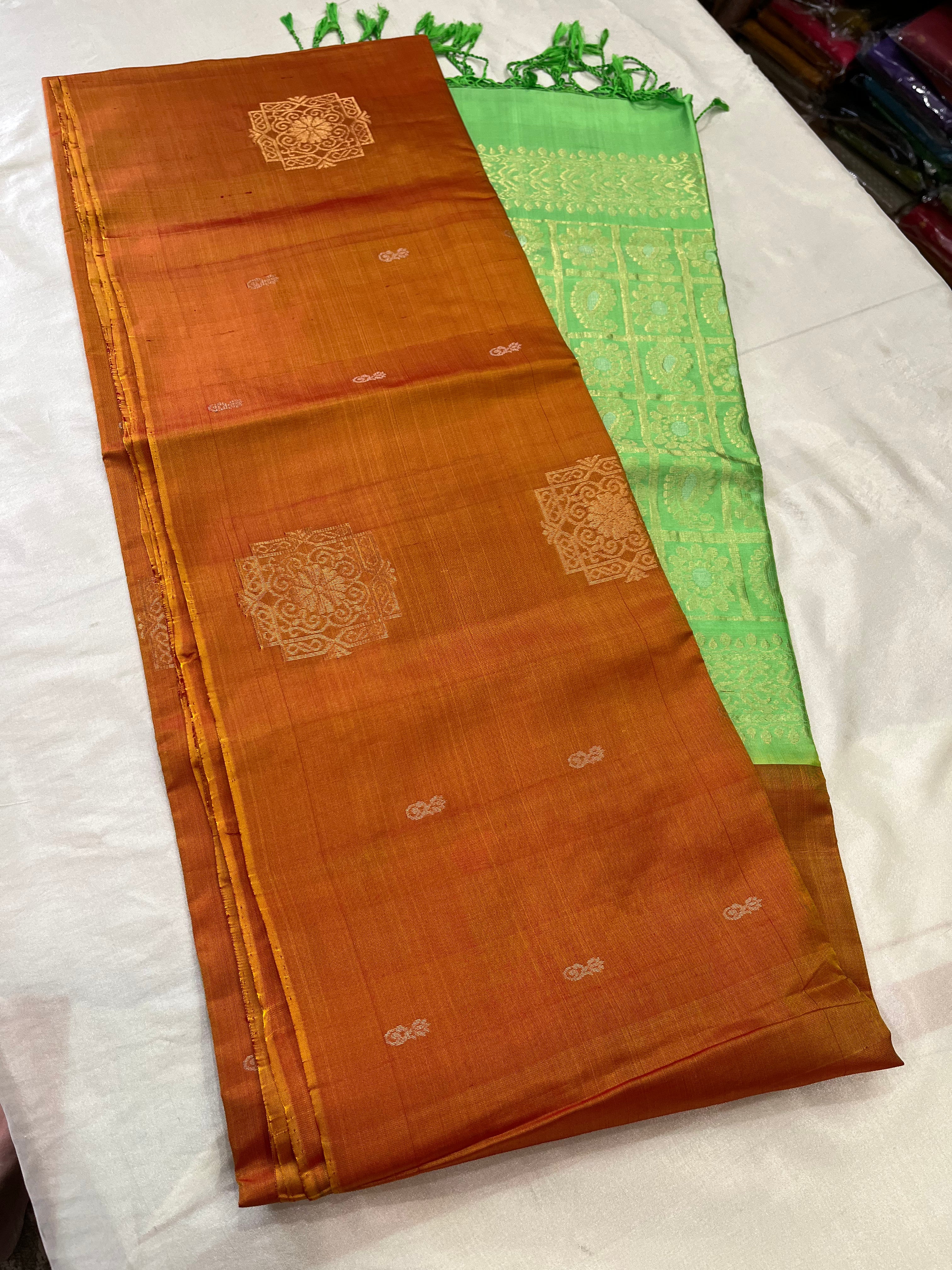 Handwoven Unique Pure Soft silk saree