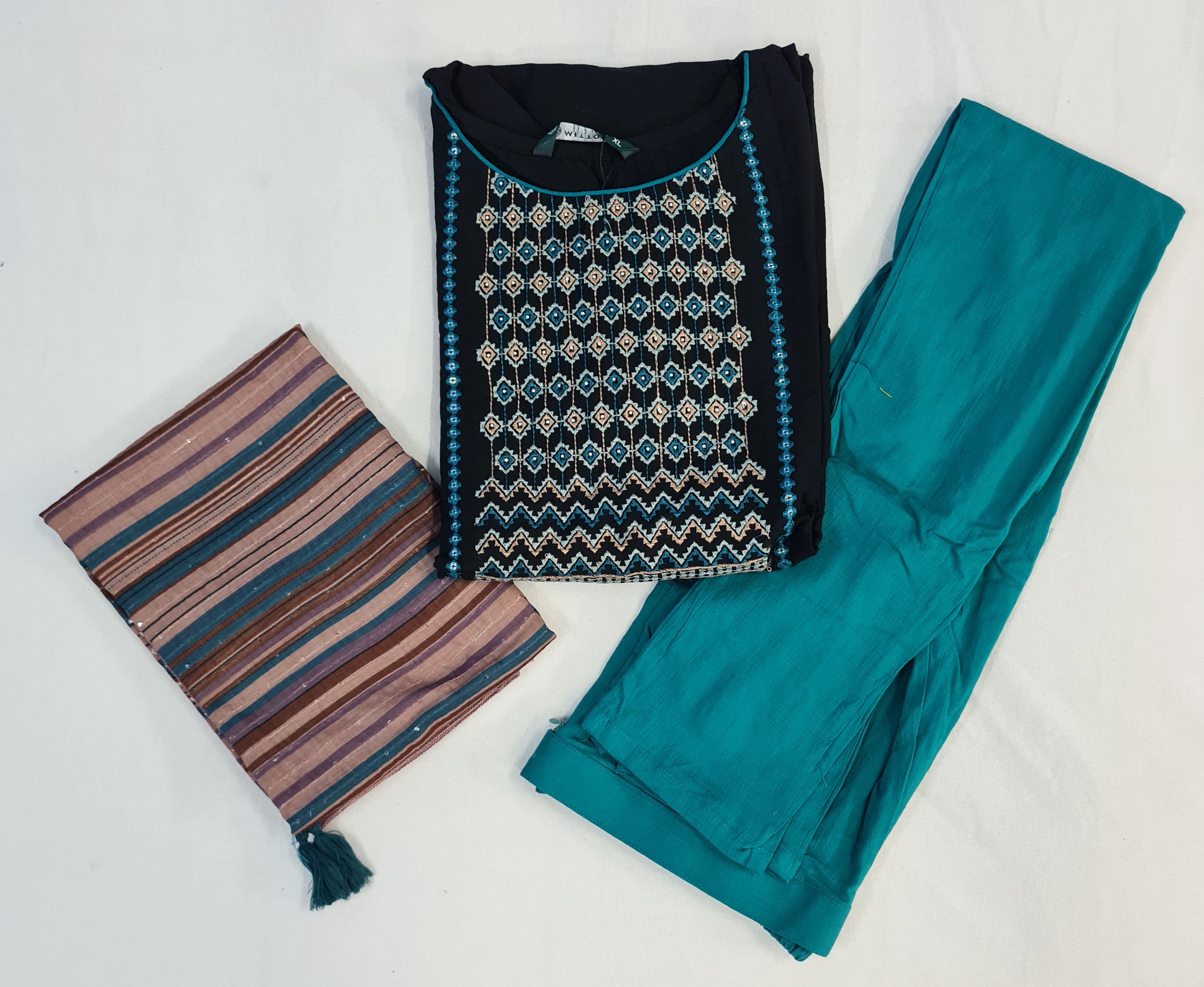 Mittoo Presents Shringar Vol-6 Cotton Slub Lycra Kurtis With Pant And Dupatta Collection.