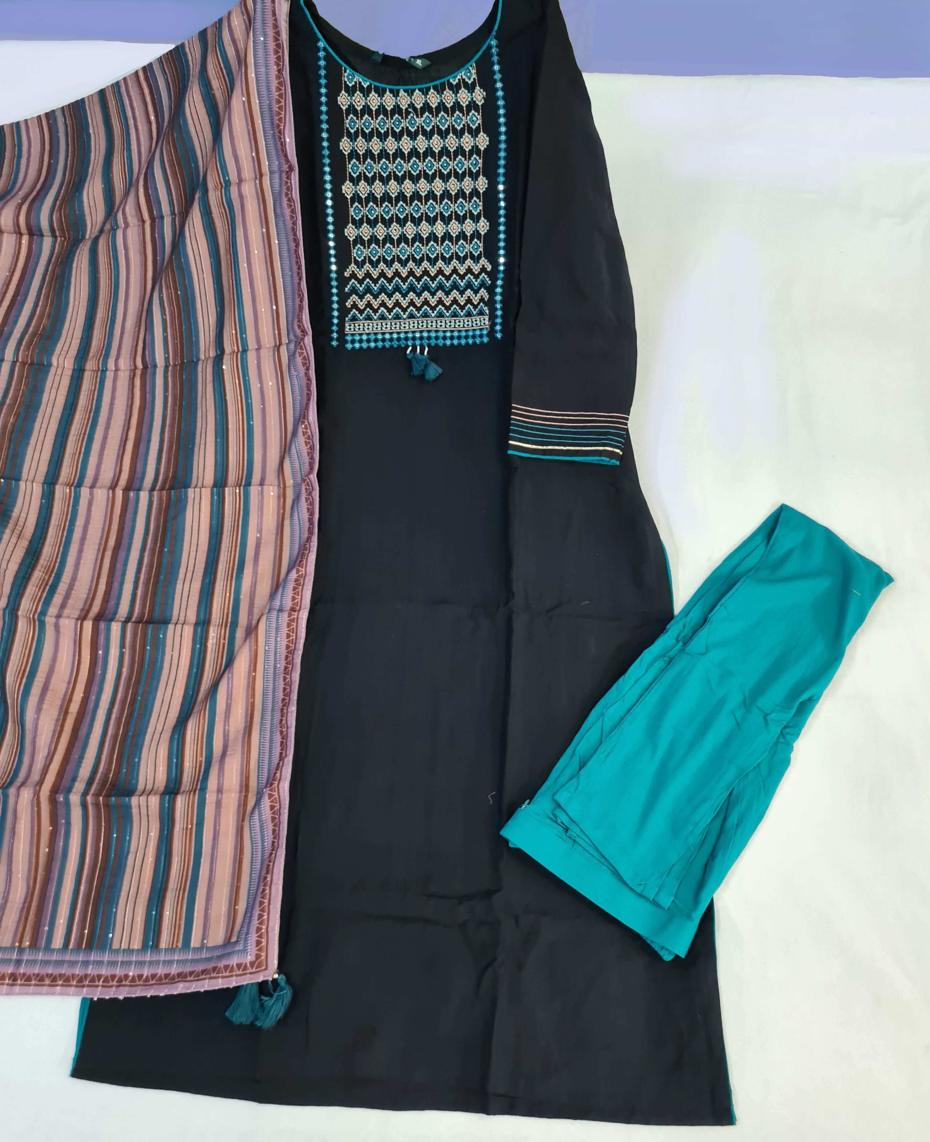 Mittoo Presents Shringar Vol-6 Cotton Slub Lycra Kurtis With Pant And Dupatta Collection.
