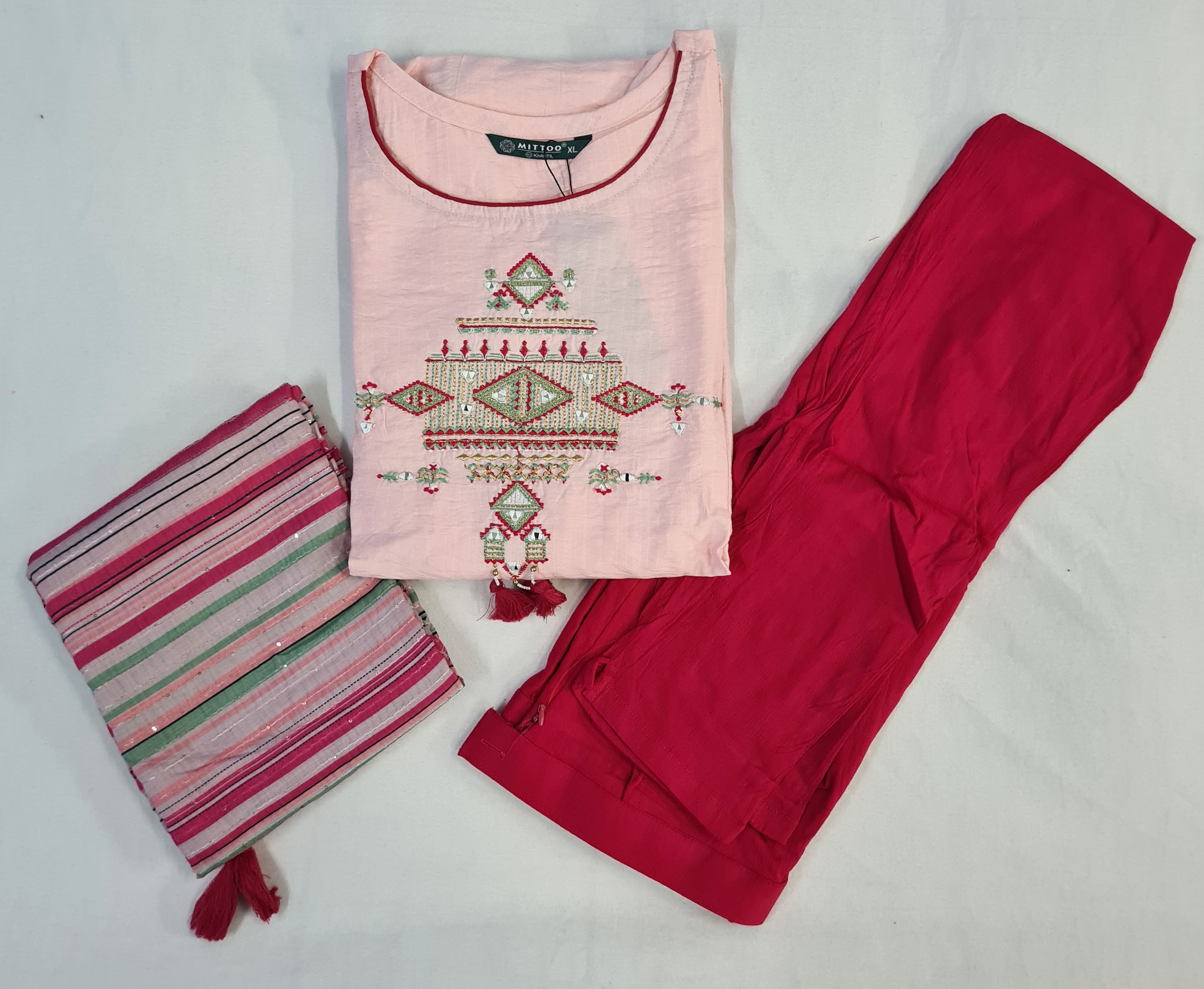 Mittoo Presents Shringar Vol-6 Cotton Slub Lycra Kurtis With Pant And Dupatta Collection.