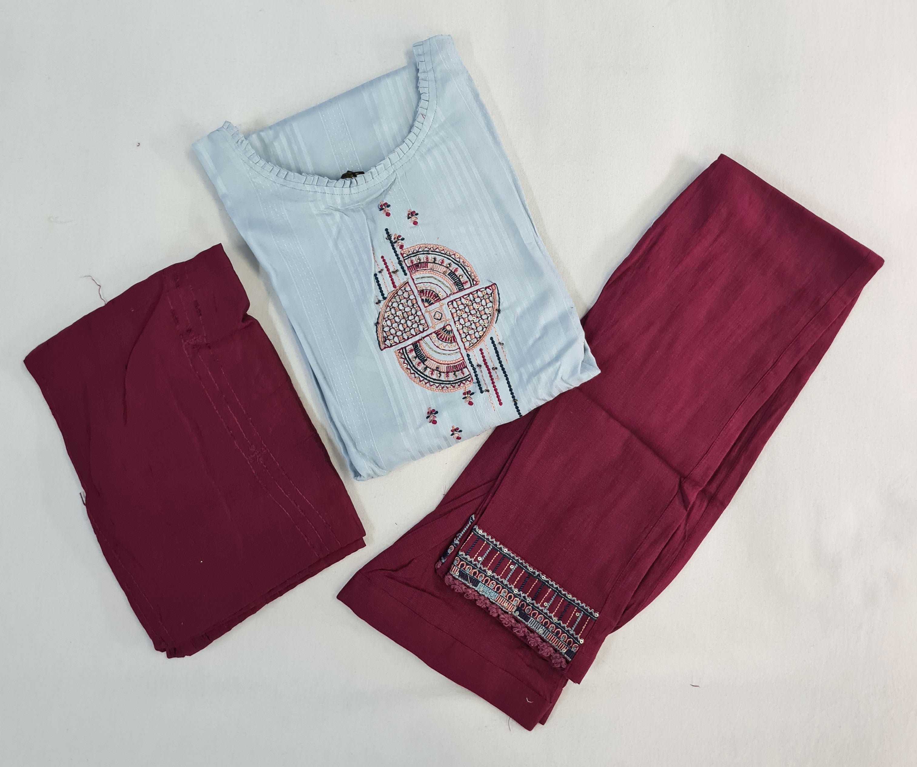 Keeloo Presents Inaya Vol-1 Rayon Designer Kurtis With Pant And Dupatta Collection.