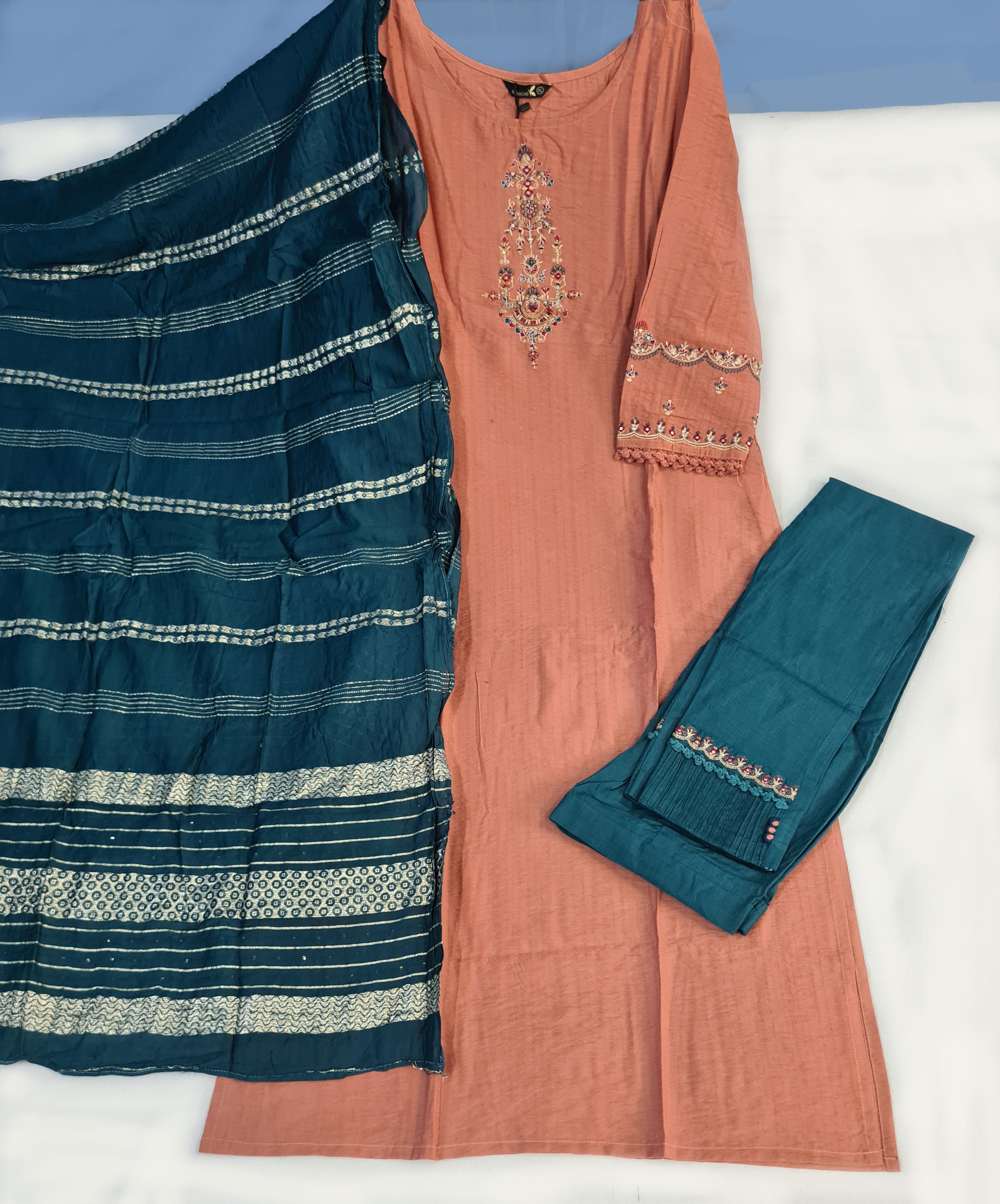 Keeloo Presents Garima Vol-1 Viscose Designer Party Wear Kurtis With Pant And Dupatta Collection.