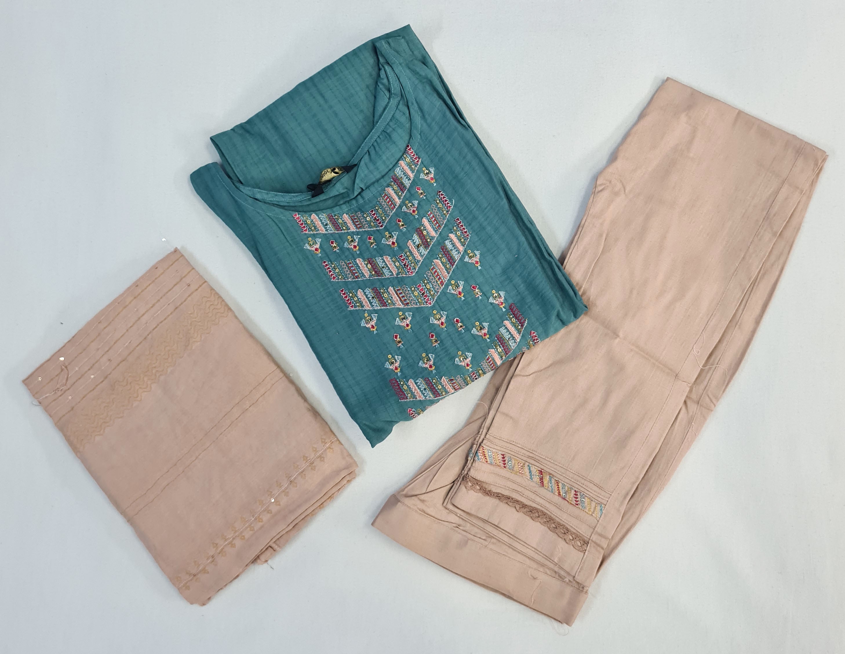 Keeloo Presents Garima Vol-1 Viscose Designer Party Wear Kurtis With Pant And Dupatta Collection.