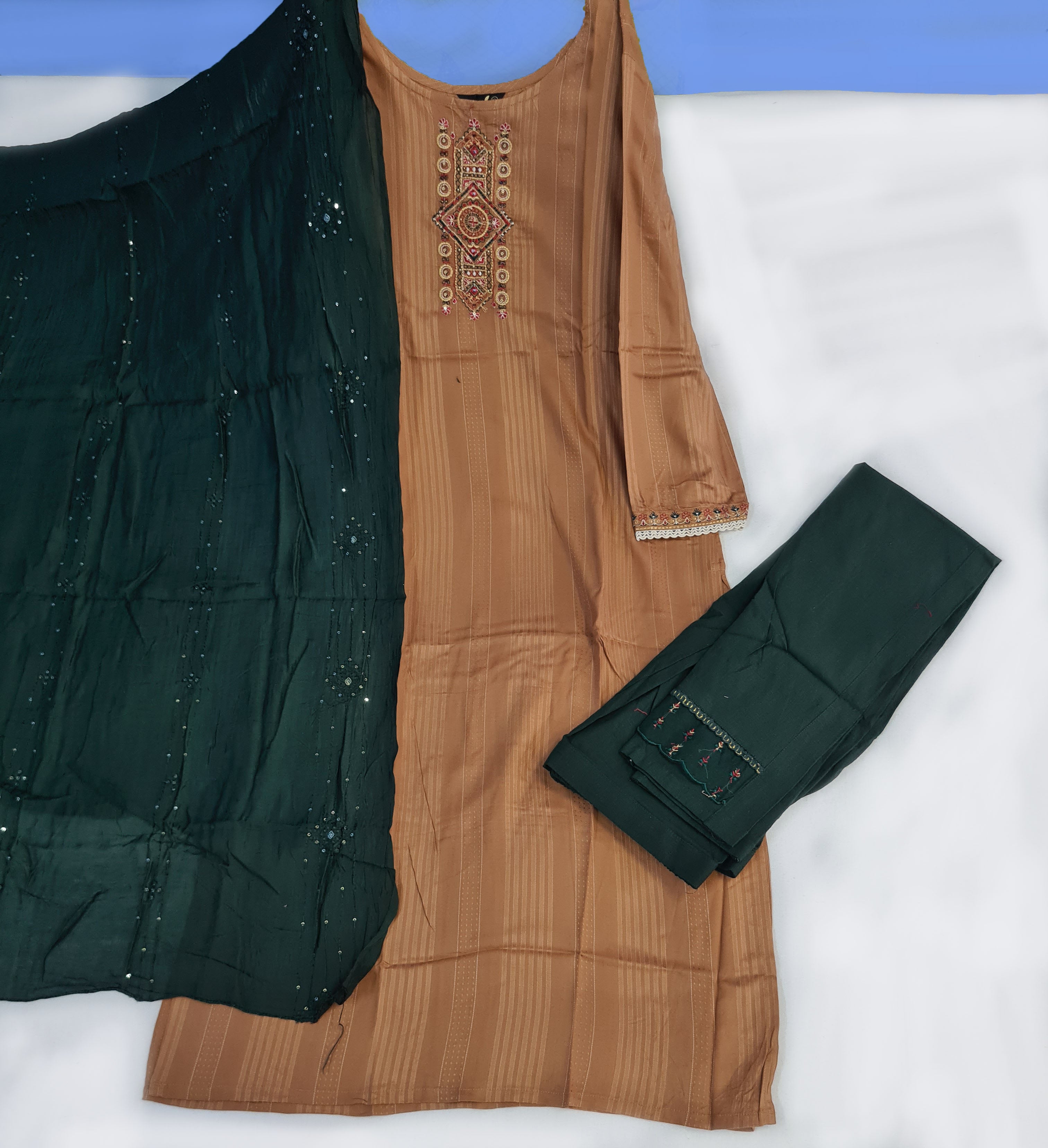 Keeloo Presents Inaya Vol-1 Rayon Designer Kurtis With Pant And Dupatta Collection.