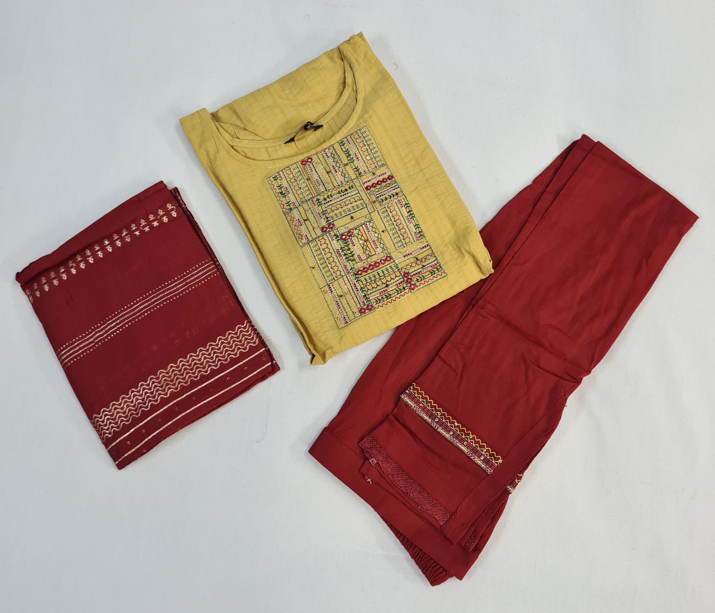 Keeloo Presents Garima Vol-1 Viscose Designer Party Wear Kurtis With Pant And Dupatta Collection.