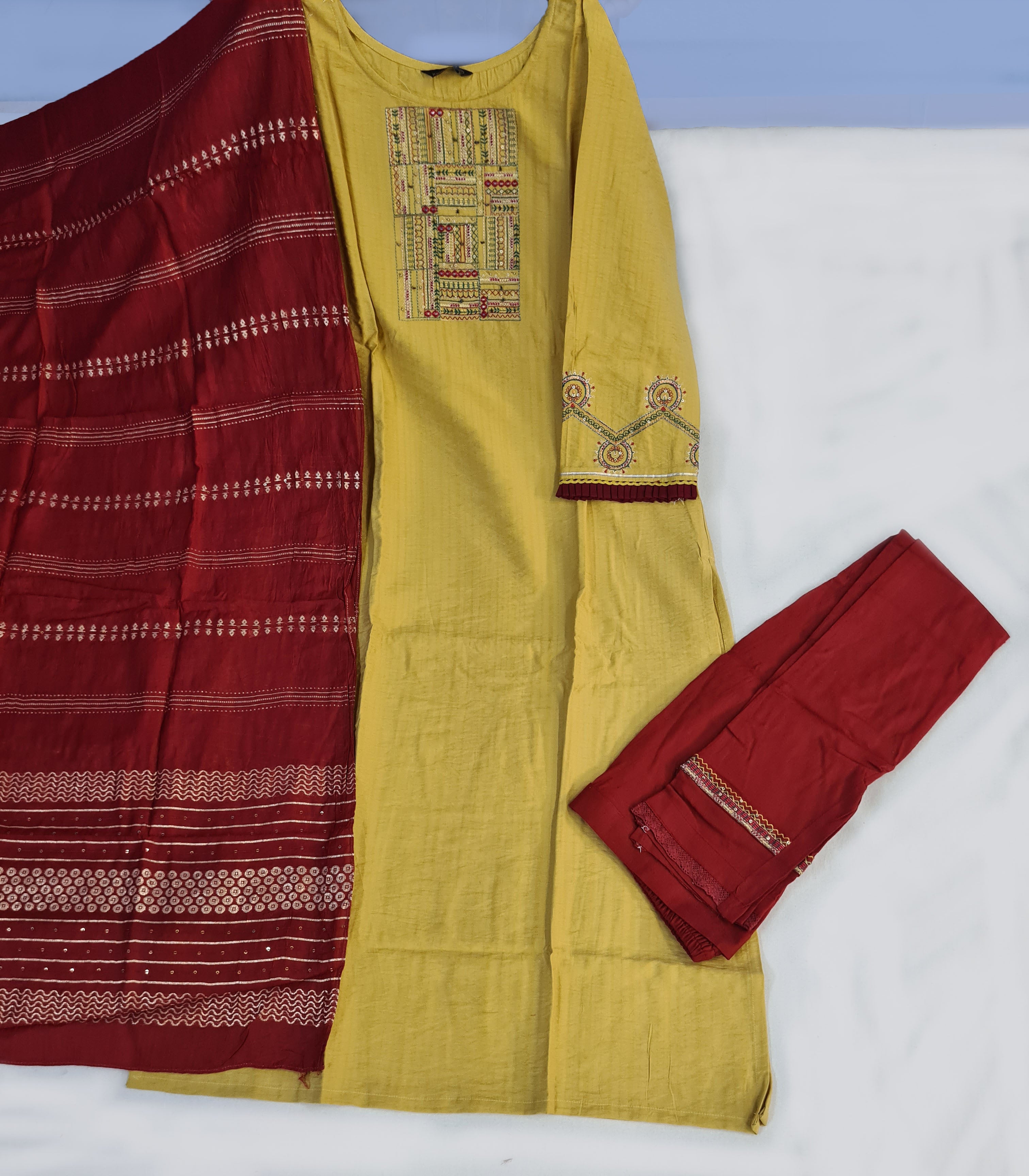 Keeloo Presents Garima Vol-1 Viscose Designer Party Wear Kurtis With Pant And Dupatta Collection.